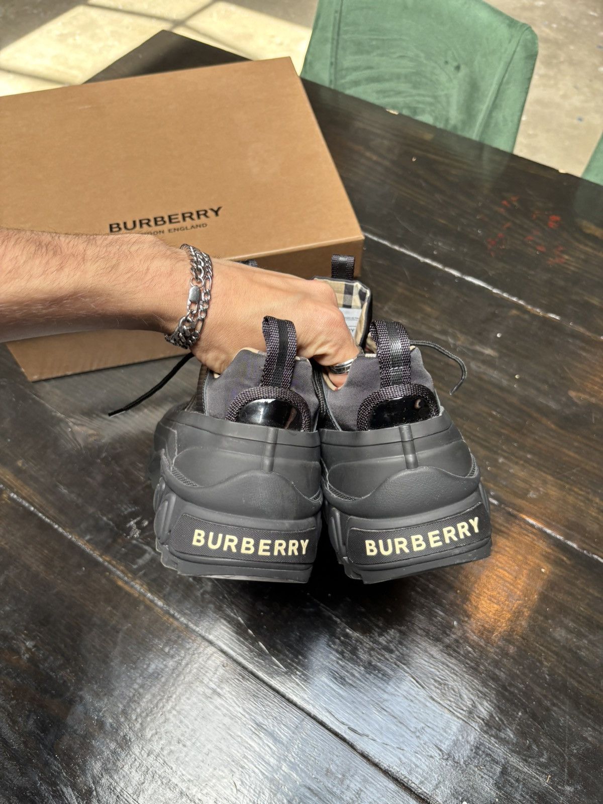 Burberry Burberry Arthur sneaker black patent leather Size US 12 / EU 45 - 5 Thumbnail