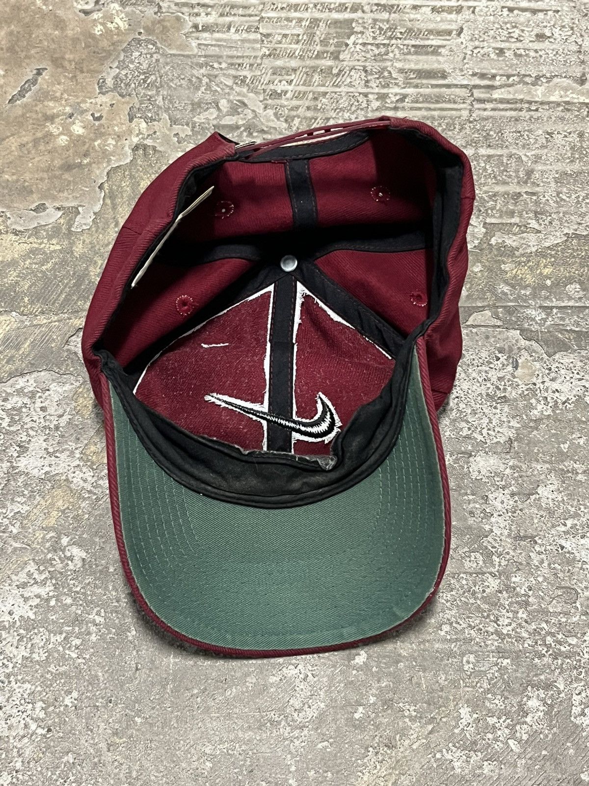 Nike × Vintage Nike 90s vintage burgundy red hat streetwear hype swoosh Size ONE SIZE - 4 Thumbnail