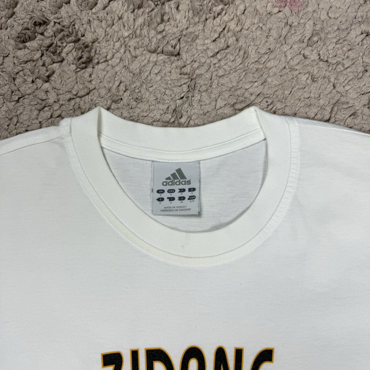 Vintage Vintage Adidas Real Madrid Zidane 5 T-shirt Size US M / EU 48-50 / 2 - 8 Thumbnail