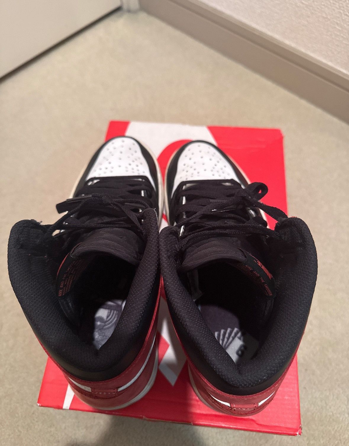 Jordan Brand × Nike NIKE AIR JORDAN 1 RETRO HIGH "TRACK RED" Size US 9.5 / EU 42-43 - 6 Thumbnail