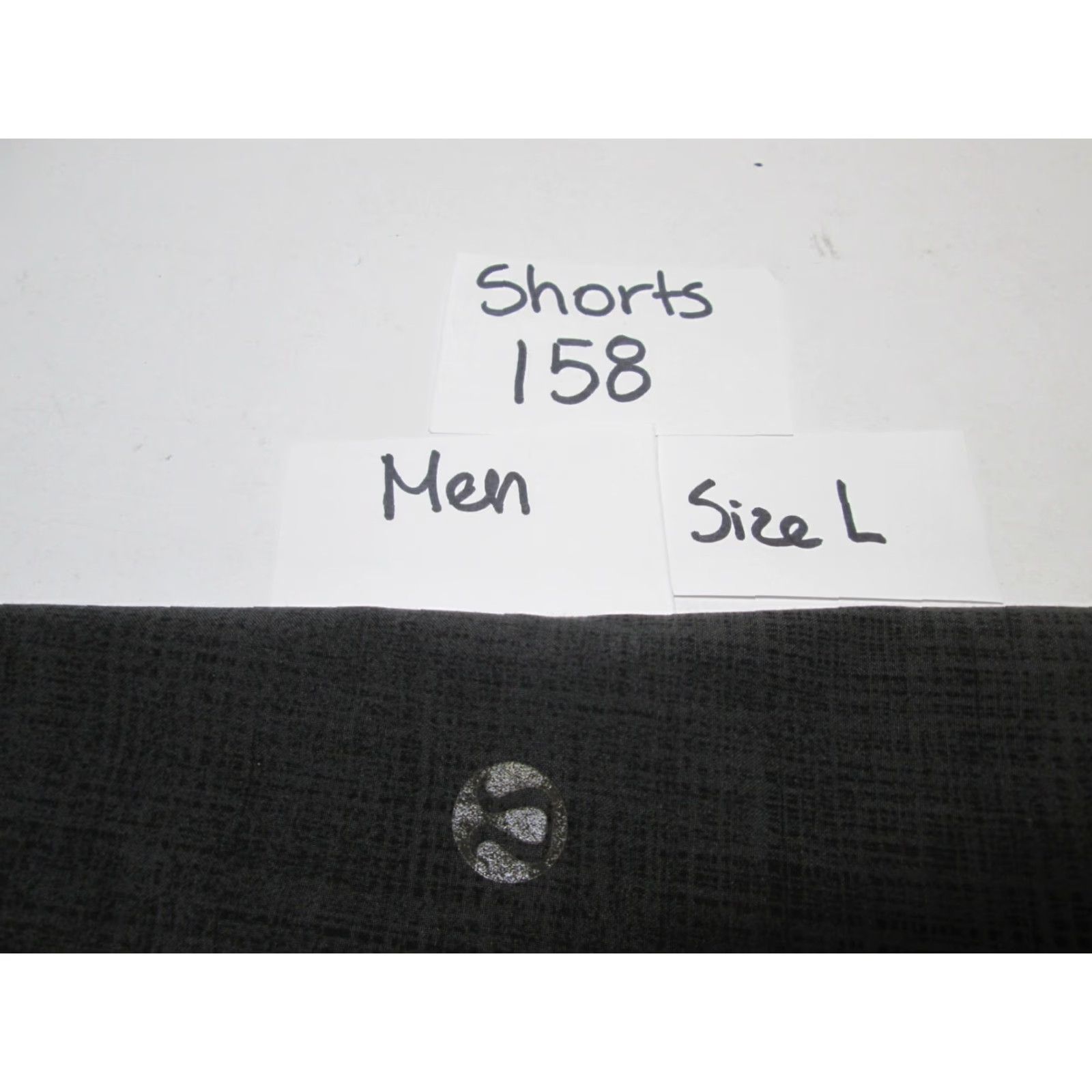 Lululemon Lululemon Mens Size L Athletic Shorts Gray Elastic Waist Pockets Pull On Logo Size US 33 - 6 Thumbnail