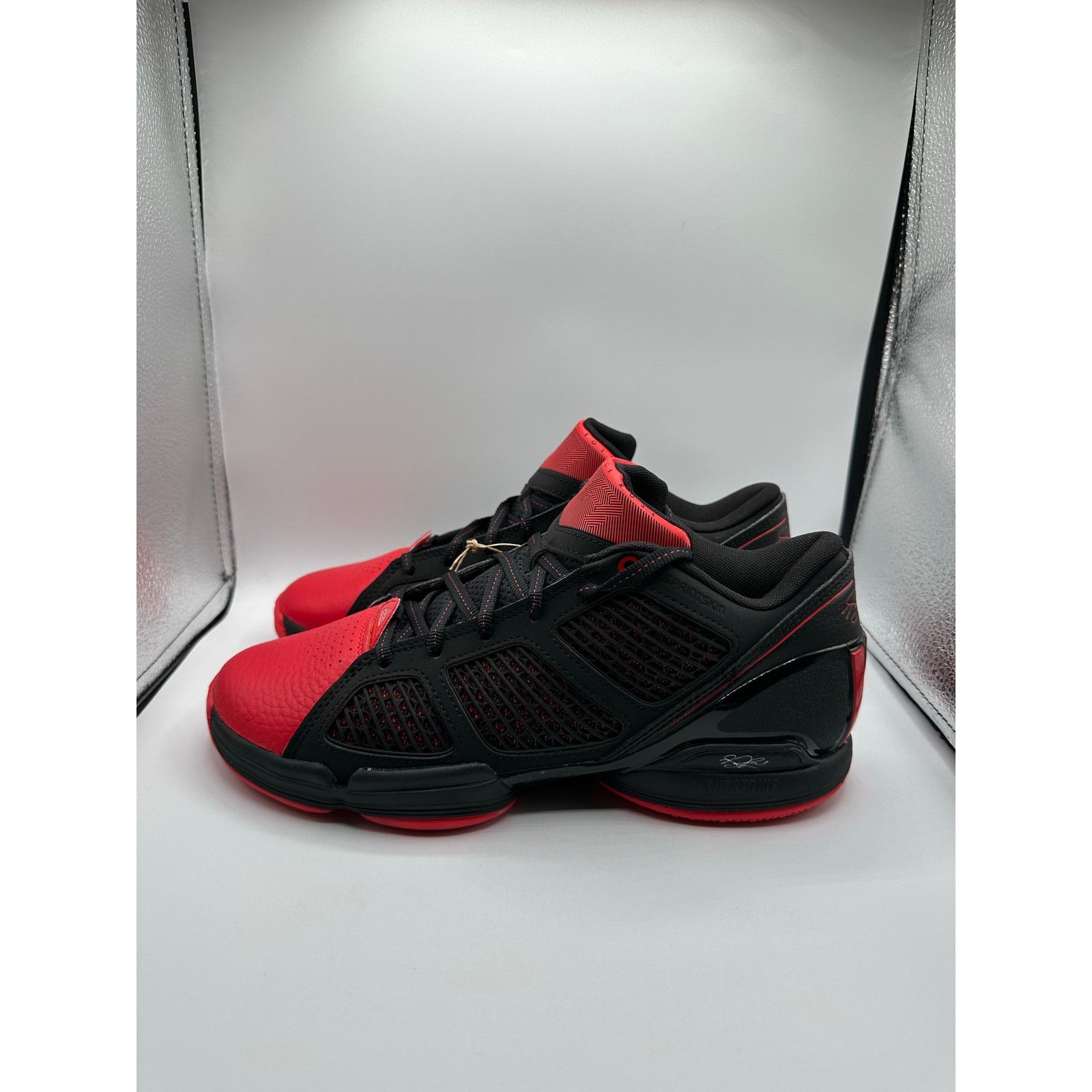 Adidas Adidas Adizero Rose 1.5 Low Restomod “Black Vivid Red”size 8 Size US 8 / EU 41 - 1 Thumbnail