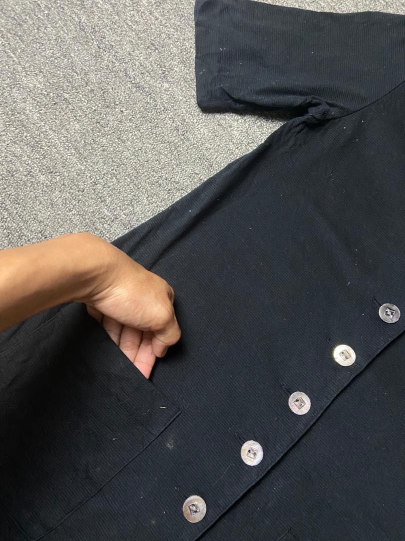 Yves Saint Laurent Vintage Yves Saint Laurent Buttons Blouse (177) Size XS / US 0-2 / IT 36-38 - 7 Thumbnail