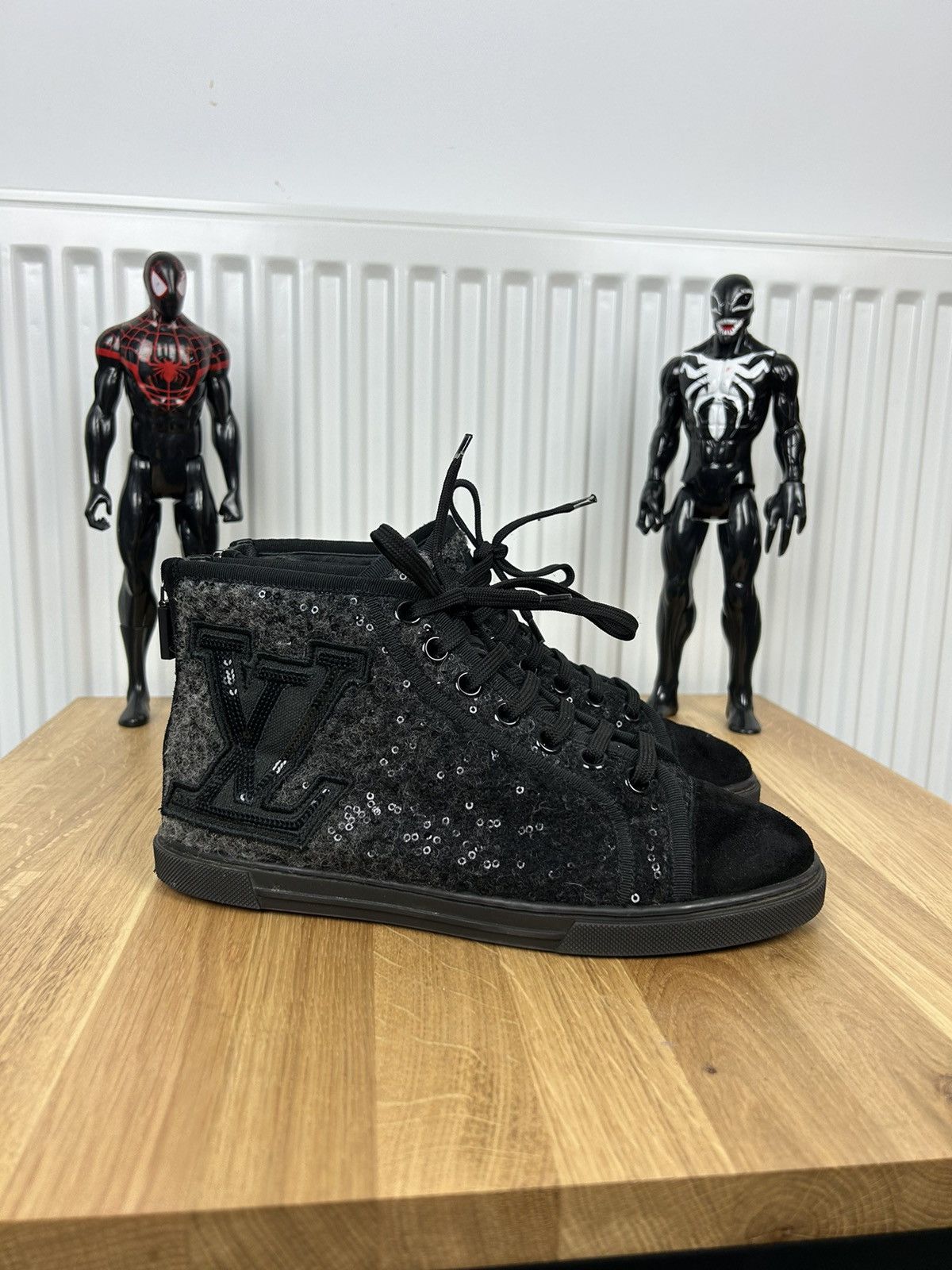 Louis Vuitton Louis Vuitton Luxury Hype Sneakers Size US 7 / IT 37 - 1 Thumbnail