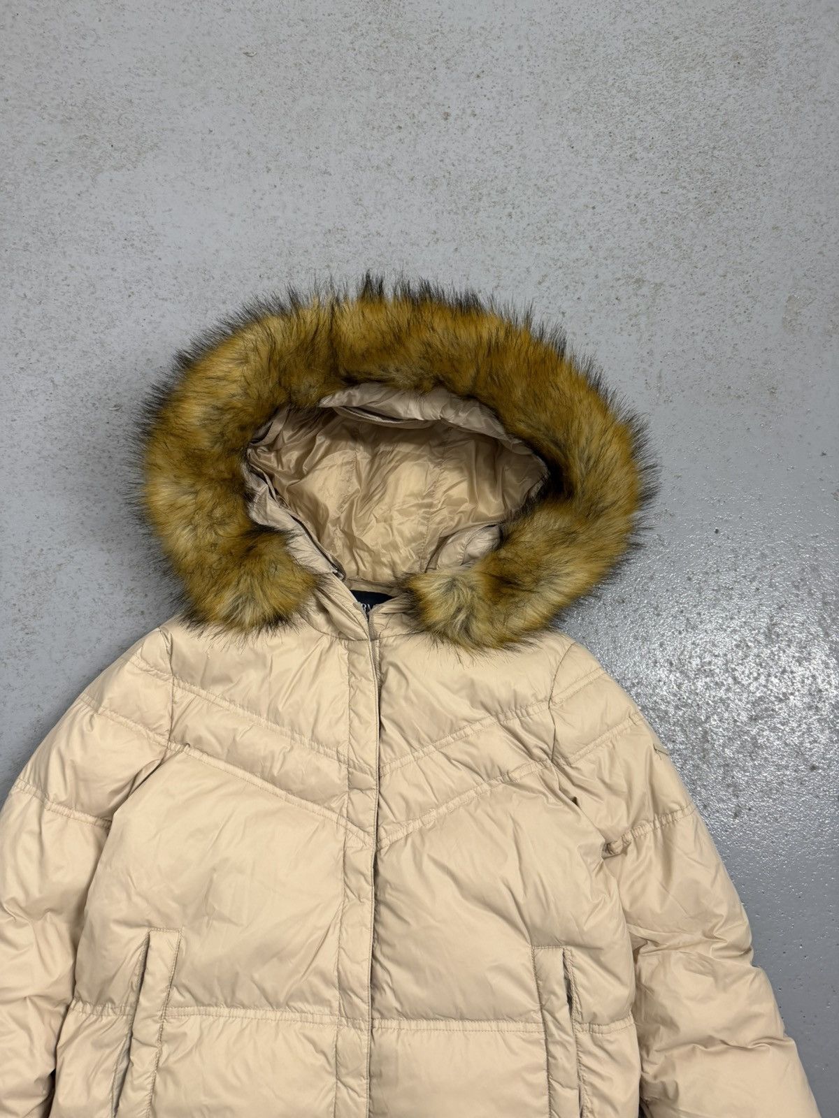 Armani Armani Jeans Fur Down Cropped Jacket Size M / US 6-8 / IT 42-44 - 4 Thumbnail