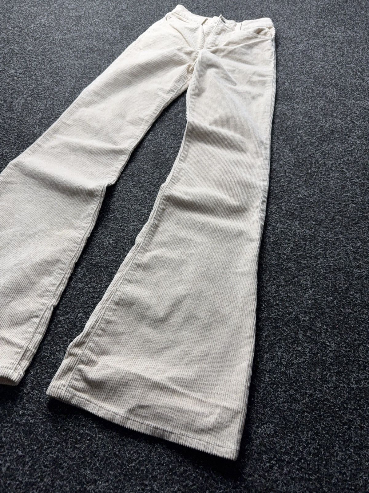 Levi's Retro Style 70s Levi’s Corduroy Flared Pants Cream Y2K 00s Size 23" - 3 Thumbnail