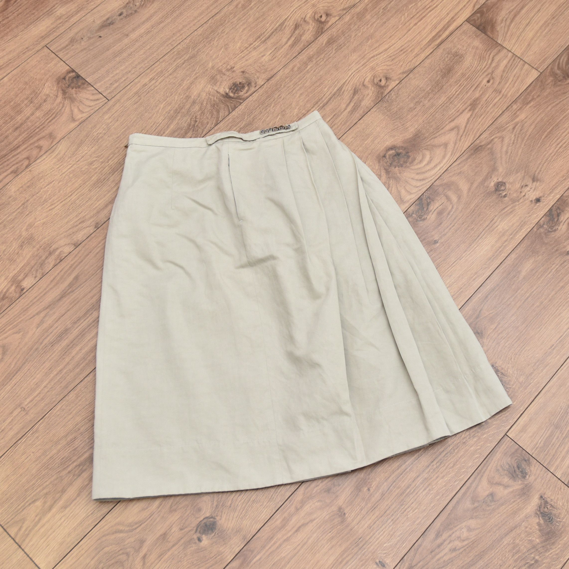 Max Mara MAX MARA Beige Cotton Linen Skirt Crystal Jewel Embellished Size 28" / US 6 / IT 42 - 4 Thumbnail