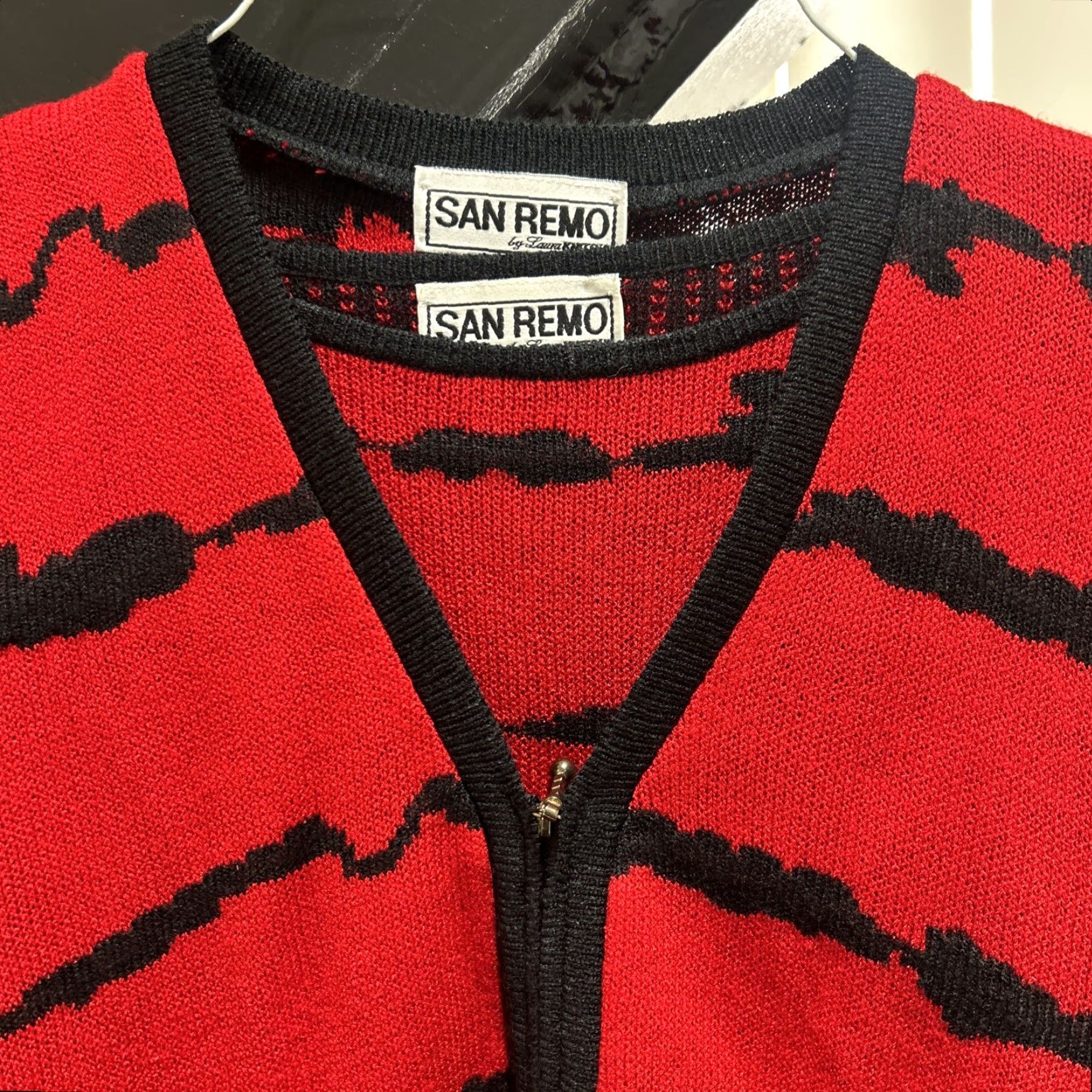 Vintage San Remo Womens Cardigan LARGE Red Zebra Buttons Size L / US 10 / IT 46 - 2 Thumbnail