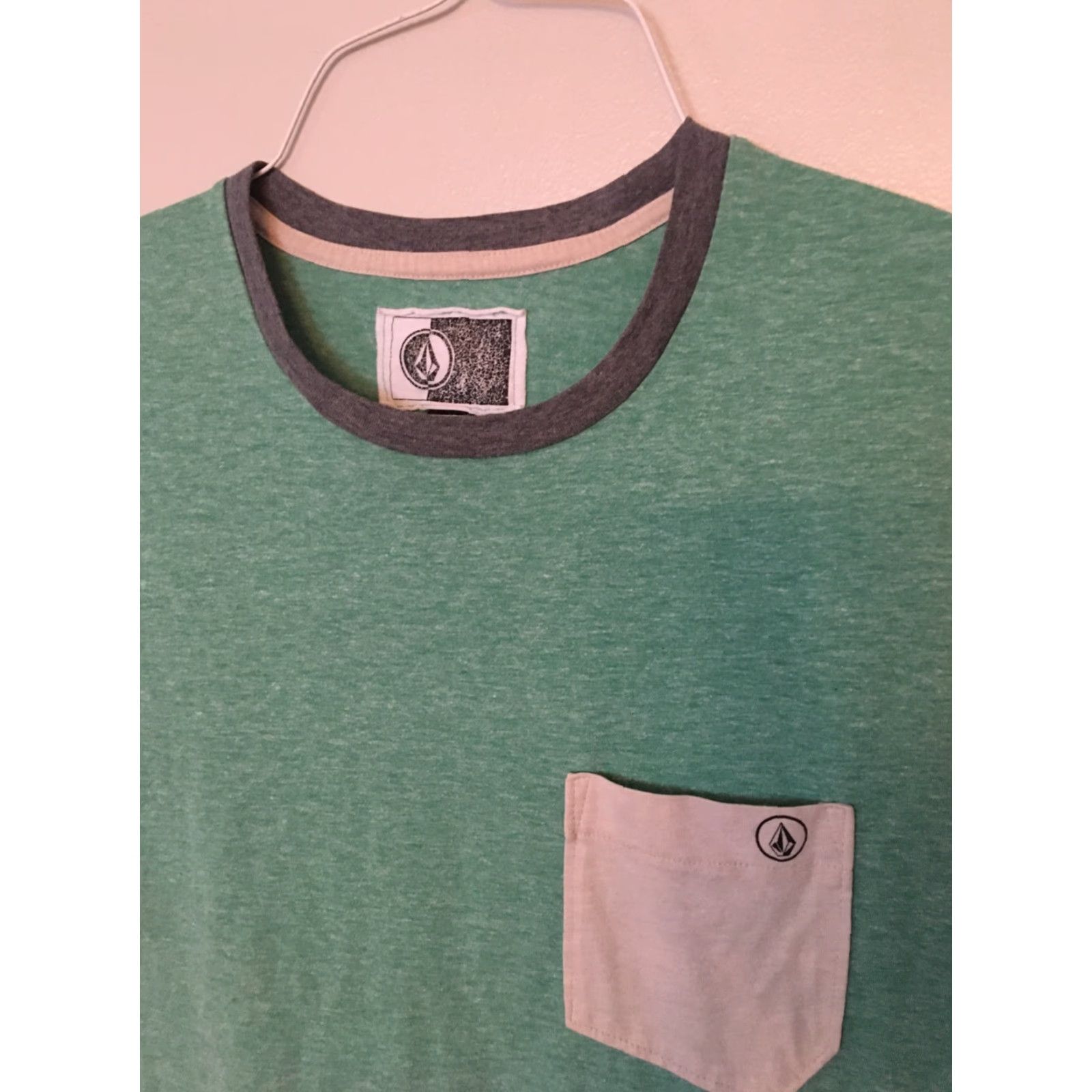 Volcom VOLCOM Mens L T-Shirt Short Sleeve Pocket Colorblock Logo Crew Neck Multicolor Cotton Blend Regular Fit Size US L / EU 52-54 / 3 - 3 Thumbnail