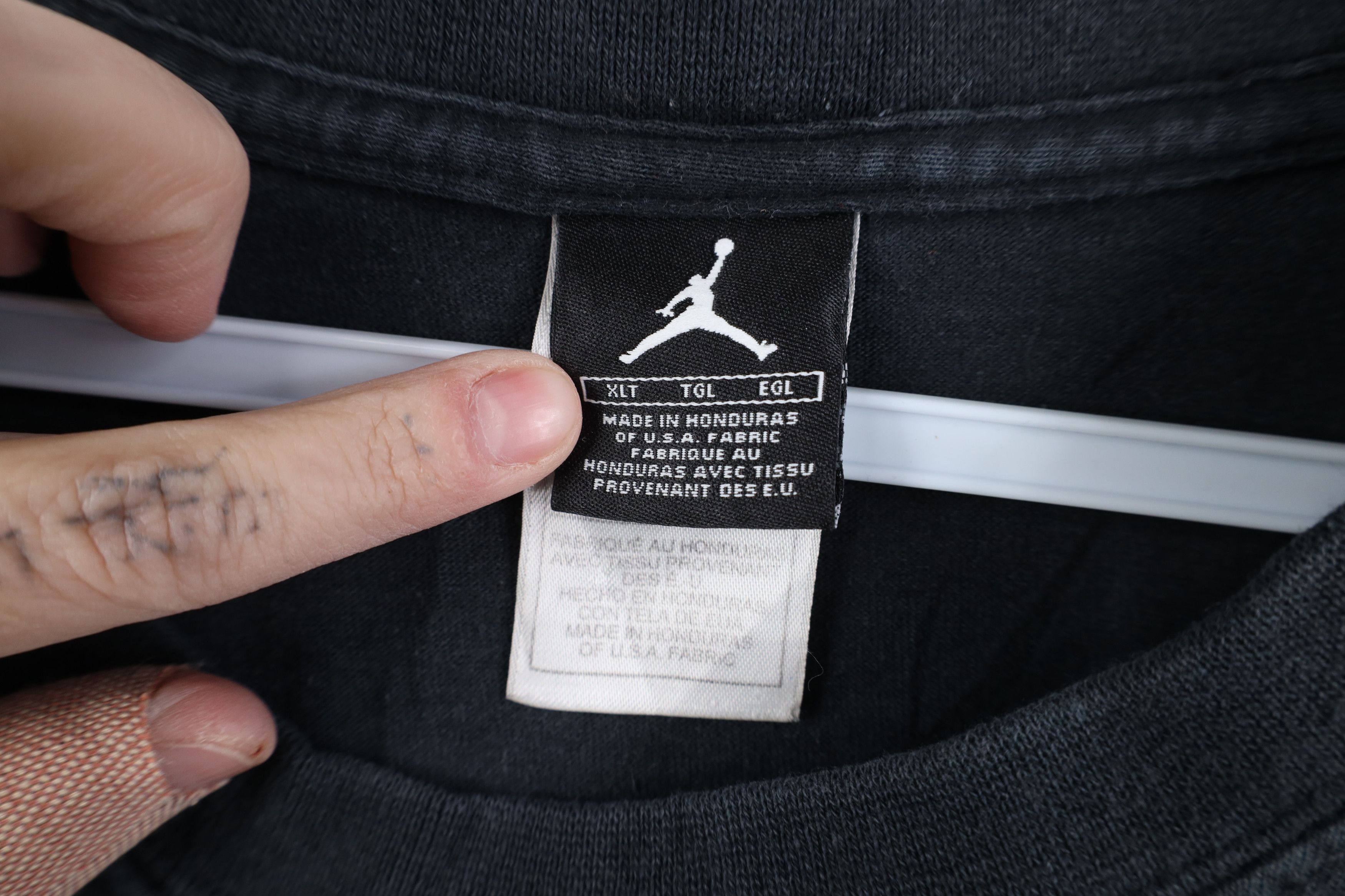 Nike Vintage Nike Air Jordan Spell Out Fly Jumpman Wings T-Shirt Size US XL / EU 56 / 4 - 9 Thumbnail