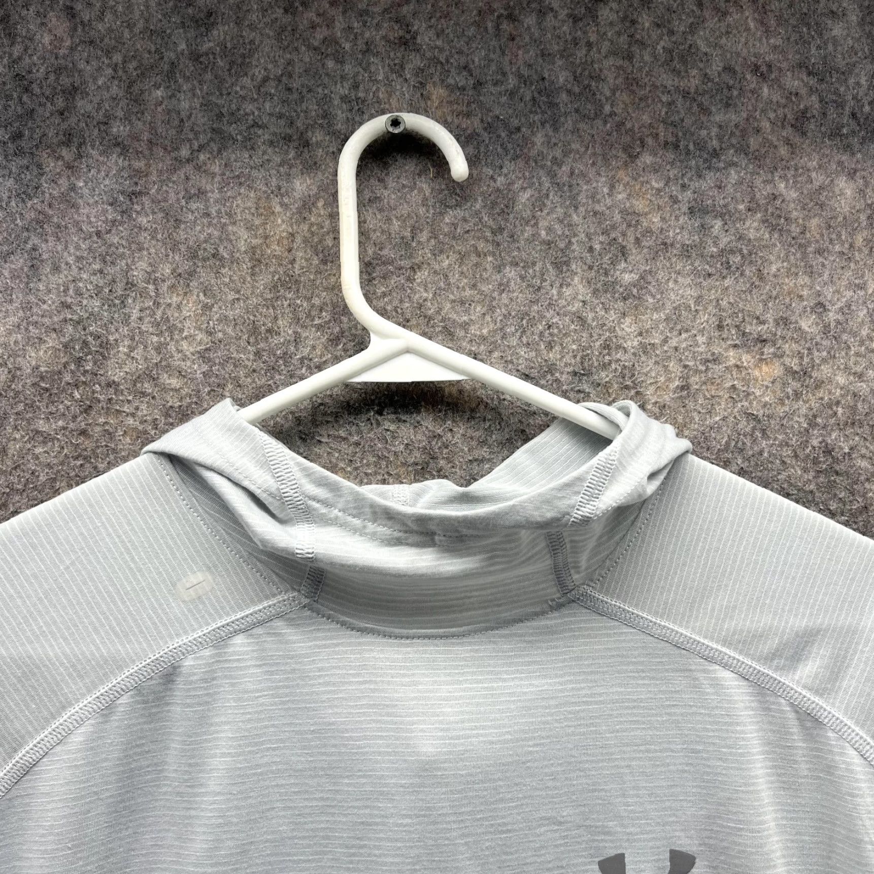 Under Armour Under Armour Sweatshirt Men M Gray Heatgear Athletic Fit Gym Fitted Run Size US M / EU 48-50 / 2 - 5 Thumbnail