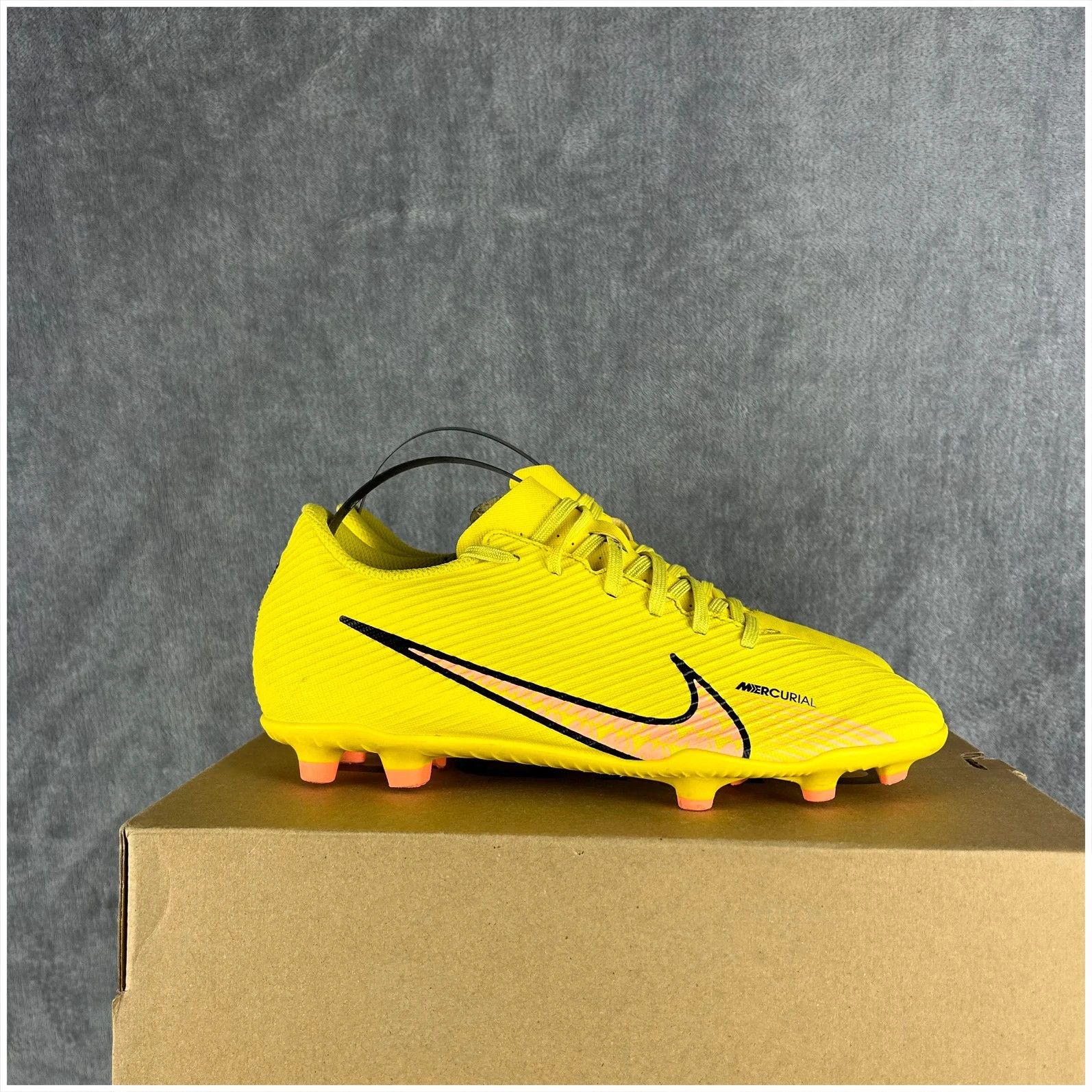 Nike Nike Mercurial Vapor 15 Club MG strike sunset football boots Size US 8.5 / IT 38.5 - 4 Thumbnail
