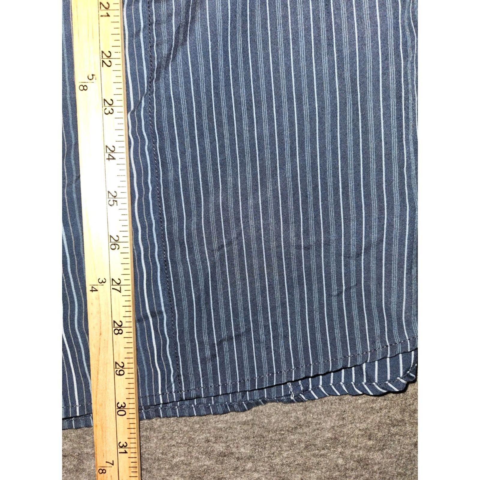 Quiksilver Quicksilver Button Up Shirt Mens XL Long Sleeve Blue Striped 90s Casual Logo Shirt Size US XL / EU 56 / 4 - 3 Thumbnail