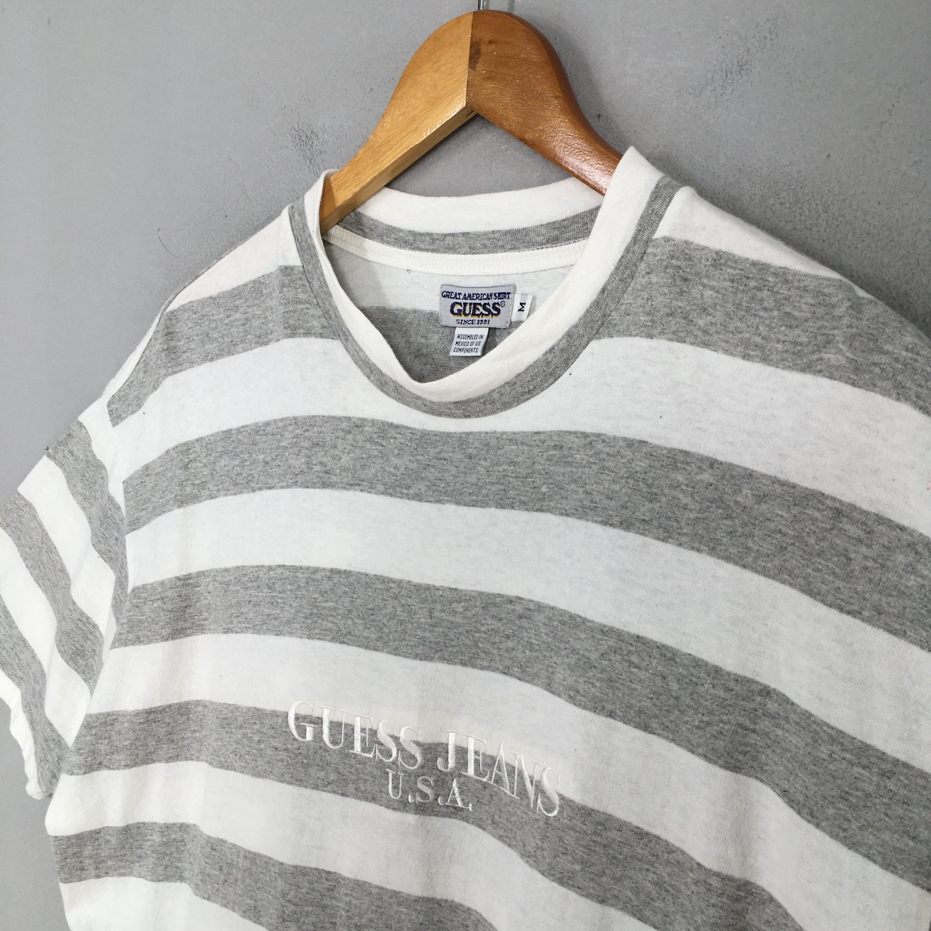 Guess × Jean × Vintage Vintage Guess Jeans Usa Stripes Gray T shirt Medium Size US M / EU 48-50 / 2 - 4 Thumbnail