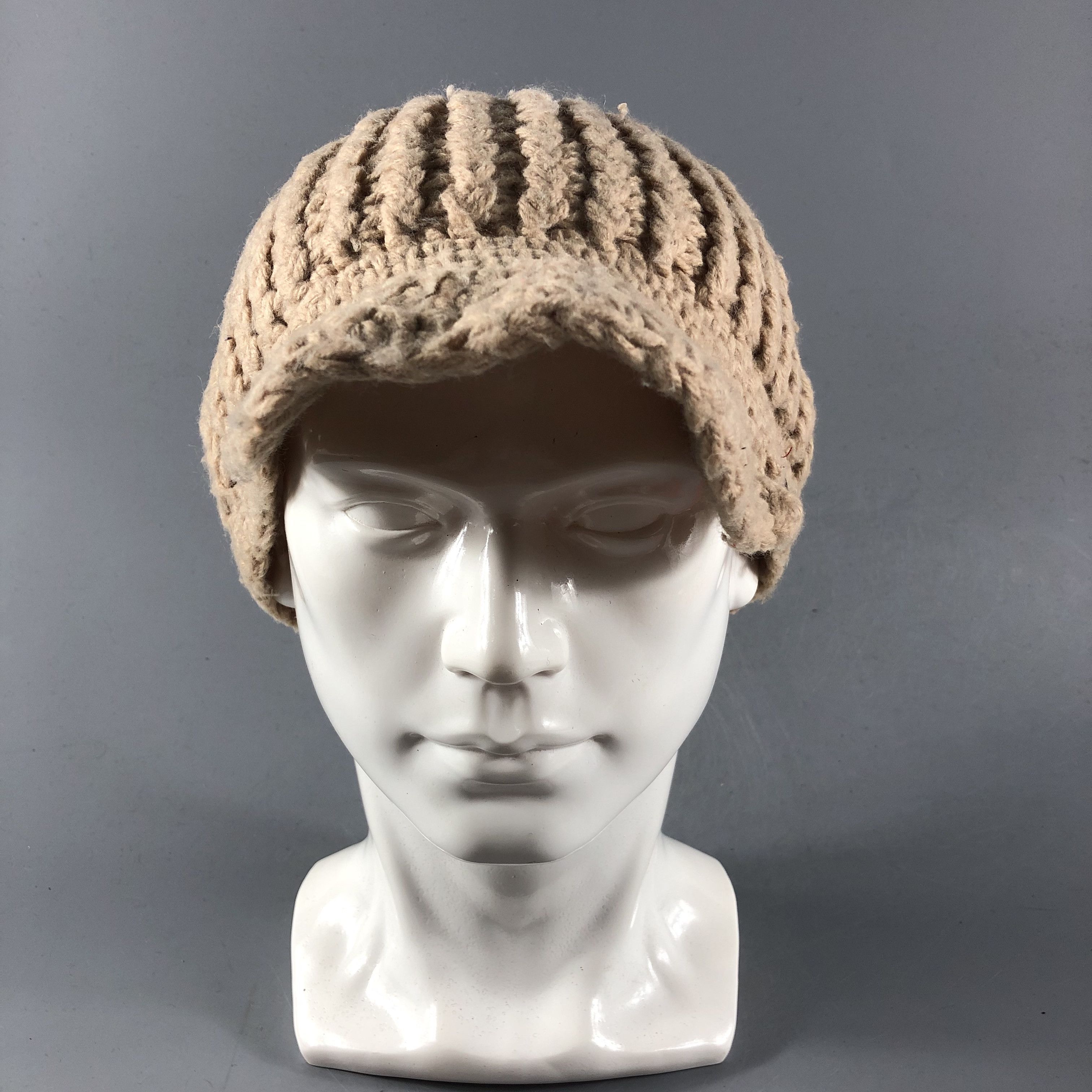 image of Vintage Aurelia Knit Visor Hat Beanie Snowcap Snow Hat B551, Men's