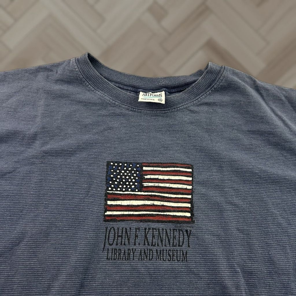 Vintage Vintage Artforms John F. Kennedy Library Museum Short Sleeve T Shirt Men's XXL Blue Artforms 2XL Shirt Mens JFK Library Museum Shirt Blue XXL Size US XXL / EU 58 / 5 - 1 Thumbnail
