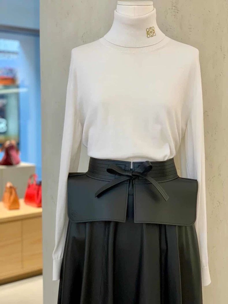 Loewe LOEWE SsizeM Leather waist pouch belt Size ONE SIZE - 2 Thumbnail