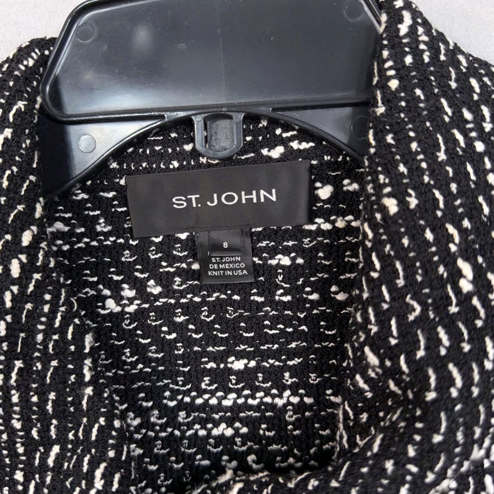 St. John St. John Blazer Womens 8 Black White Knit Shawl Collar Button Short Wool Blend Jacket Sweater Size M / US 6-8 / IT 42-44 - 3 Thumbnail