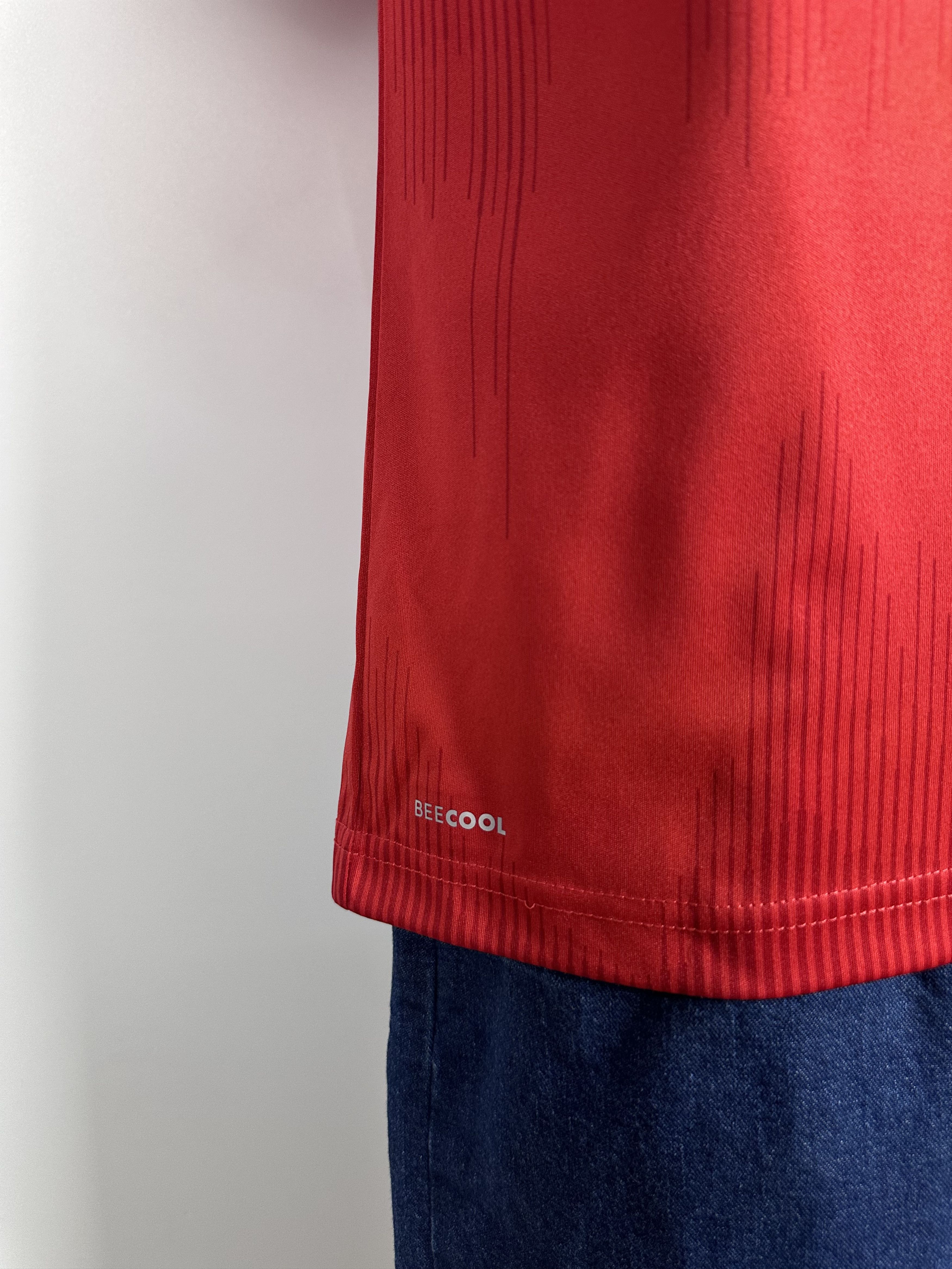 Hummel DENMARK 2021 2022 FOOTBALL SHIRT SOCCER JERSEY #14 DAMSGAARD Size US M / EU 48-50 / 2 - 9 Thumbnail