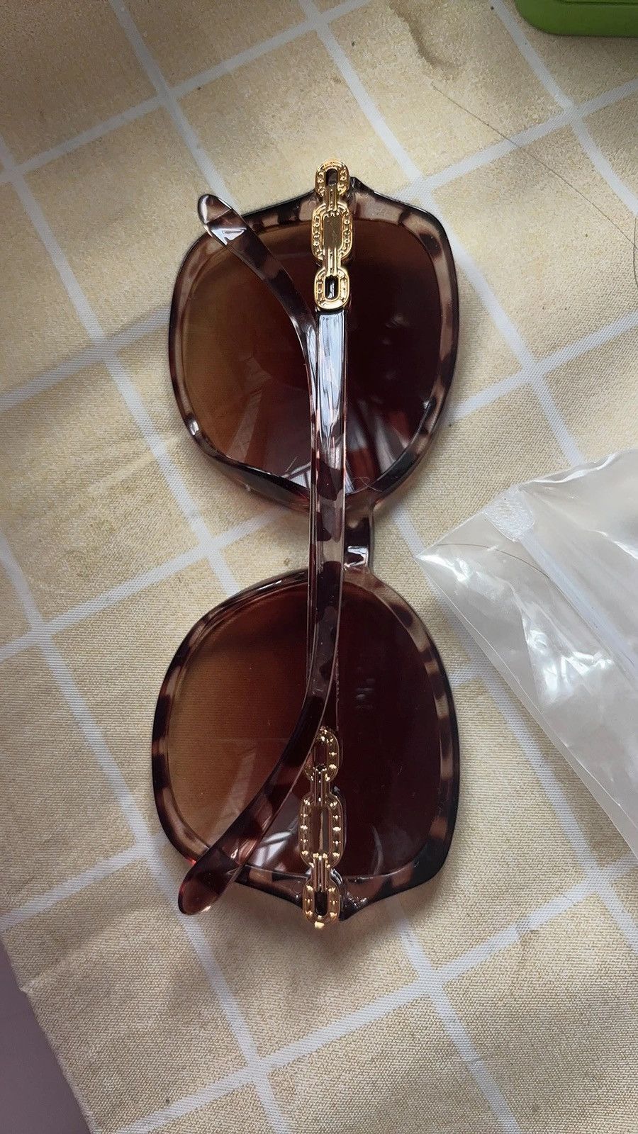 Other Oversized UV-Protection Fashion Sunglasses Size ONE SIZE - 5 Thumbnail