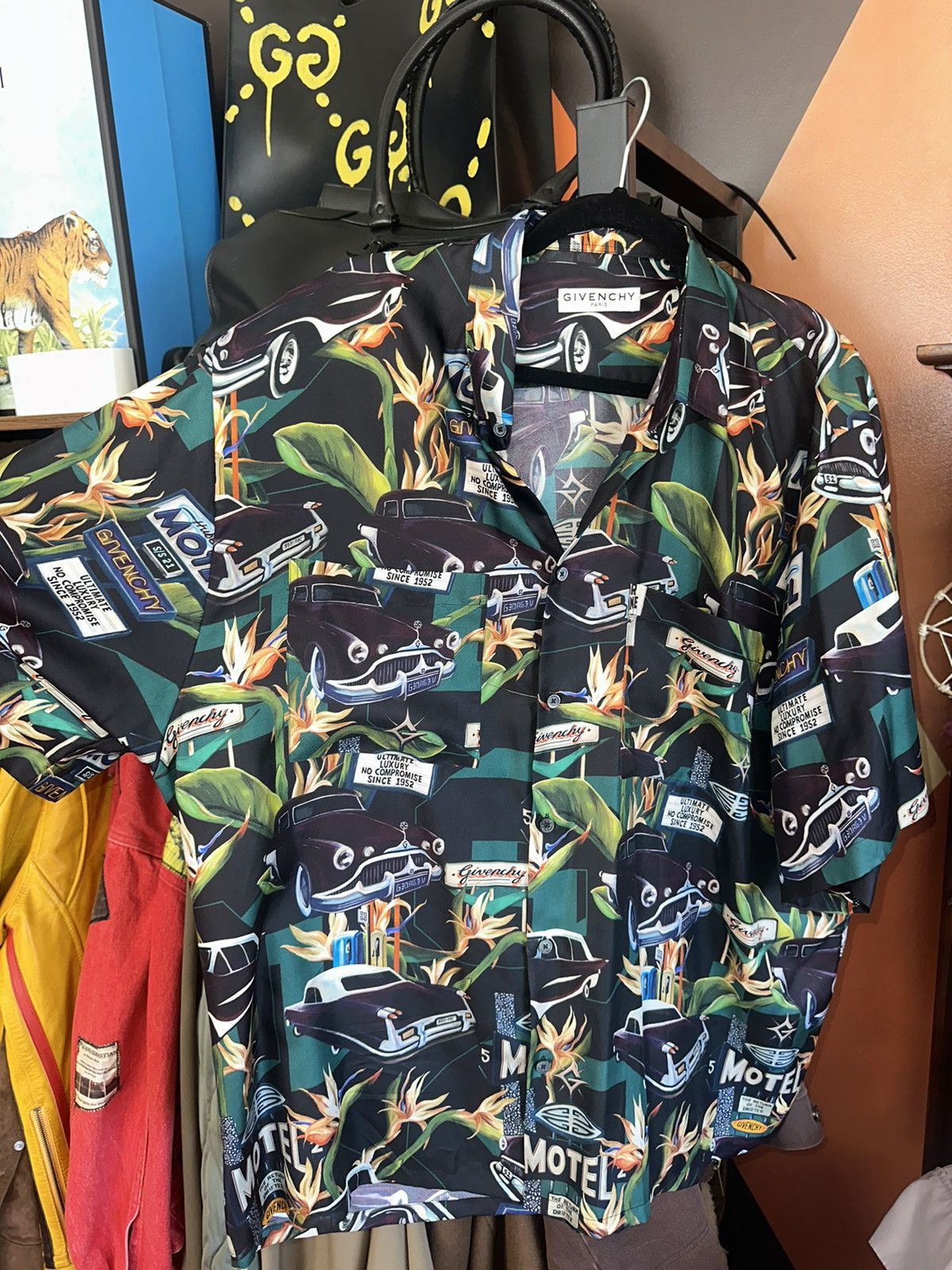 Givenchy Givenchy Short Sleeve Paradise Motel Shirt Size US L / EU 52-54 / 3 - 3 Thumbnail