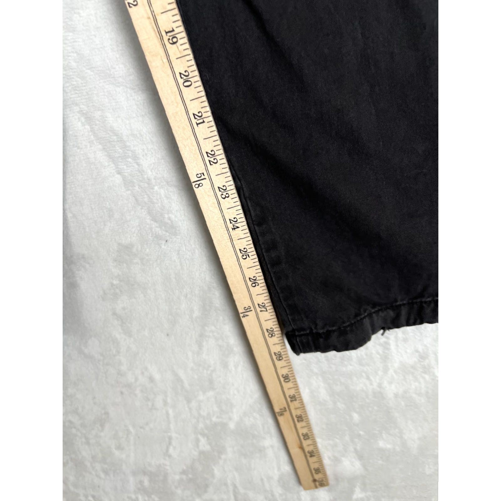 Levi's Levi's Women's '94 Baggy Wide Leg Cargo Black Pants Size 24 Size 42" / US 20 - 2 Thumbnail
