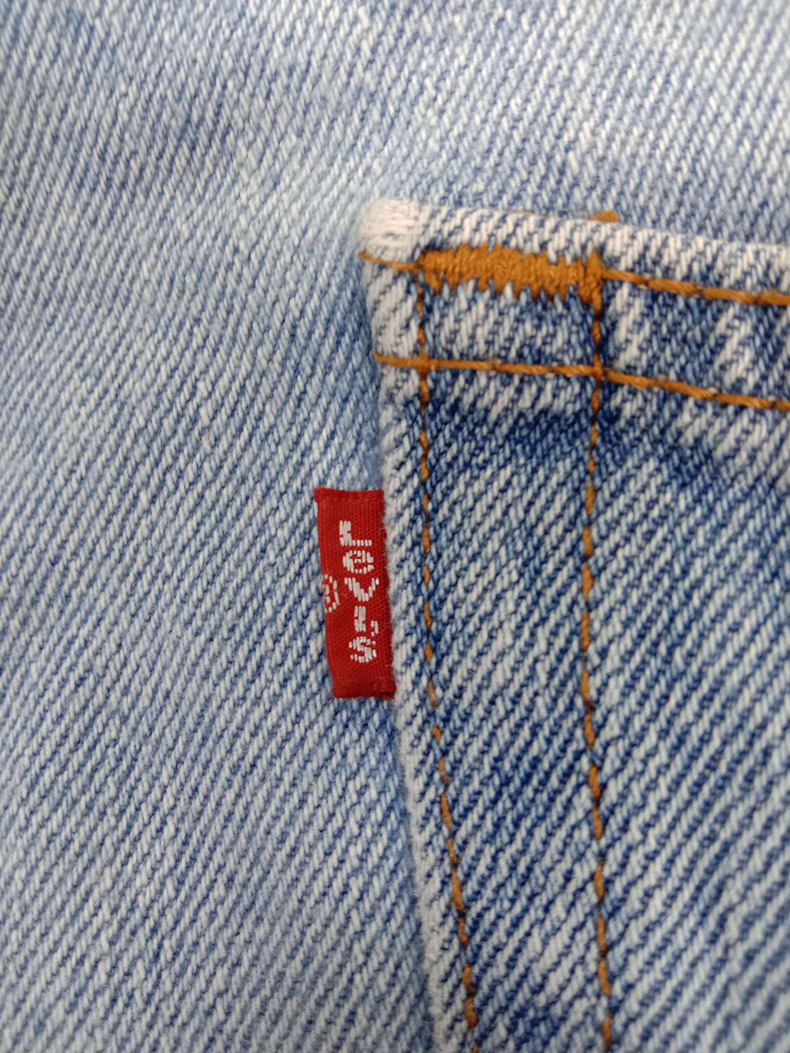 Levi's Vintage Levi's 505 Jeans Straight Fit Light Wash Denim Size US 34 / EU 50 - 10 Thumbnail