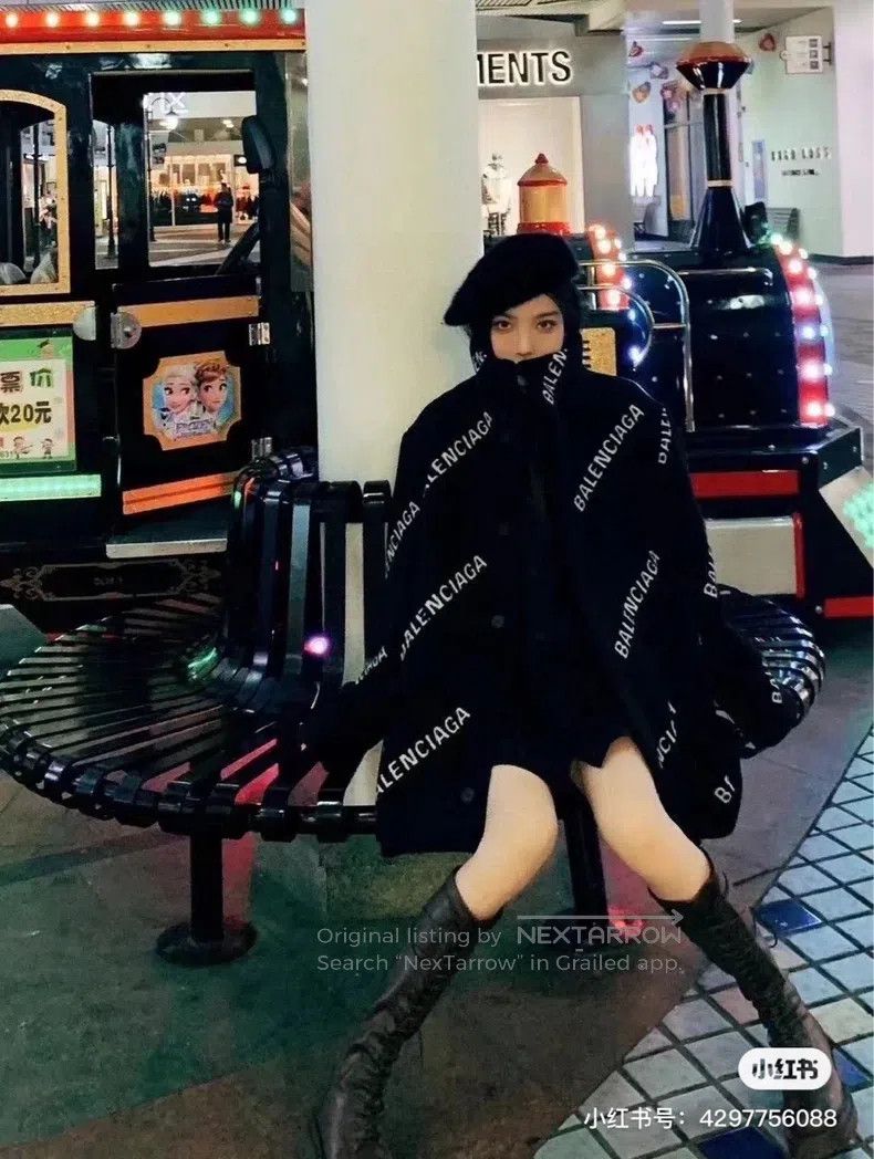Balenciaga Balenciaga Black Bullet Screen Full Printed Wool Coat Jack Size XXS / US 00 / IT 34 - 8 Thumbnail
