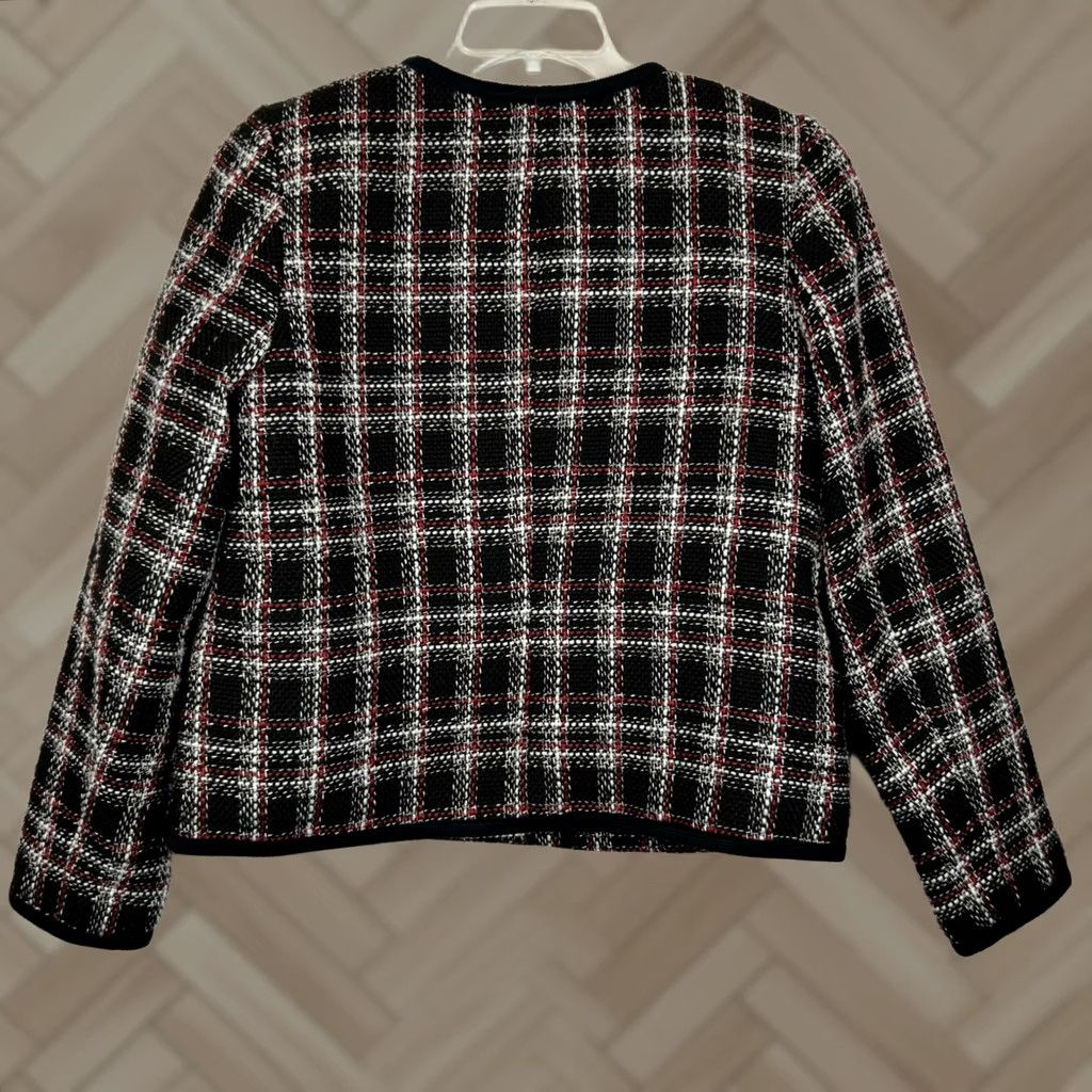 Liz Claiborne Item Specifications: Number of Pieces: 1 Piece Size L / US 10 / IT 46 - 1 Thumbnail