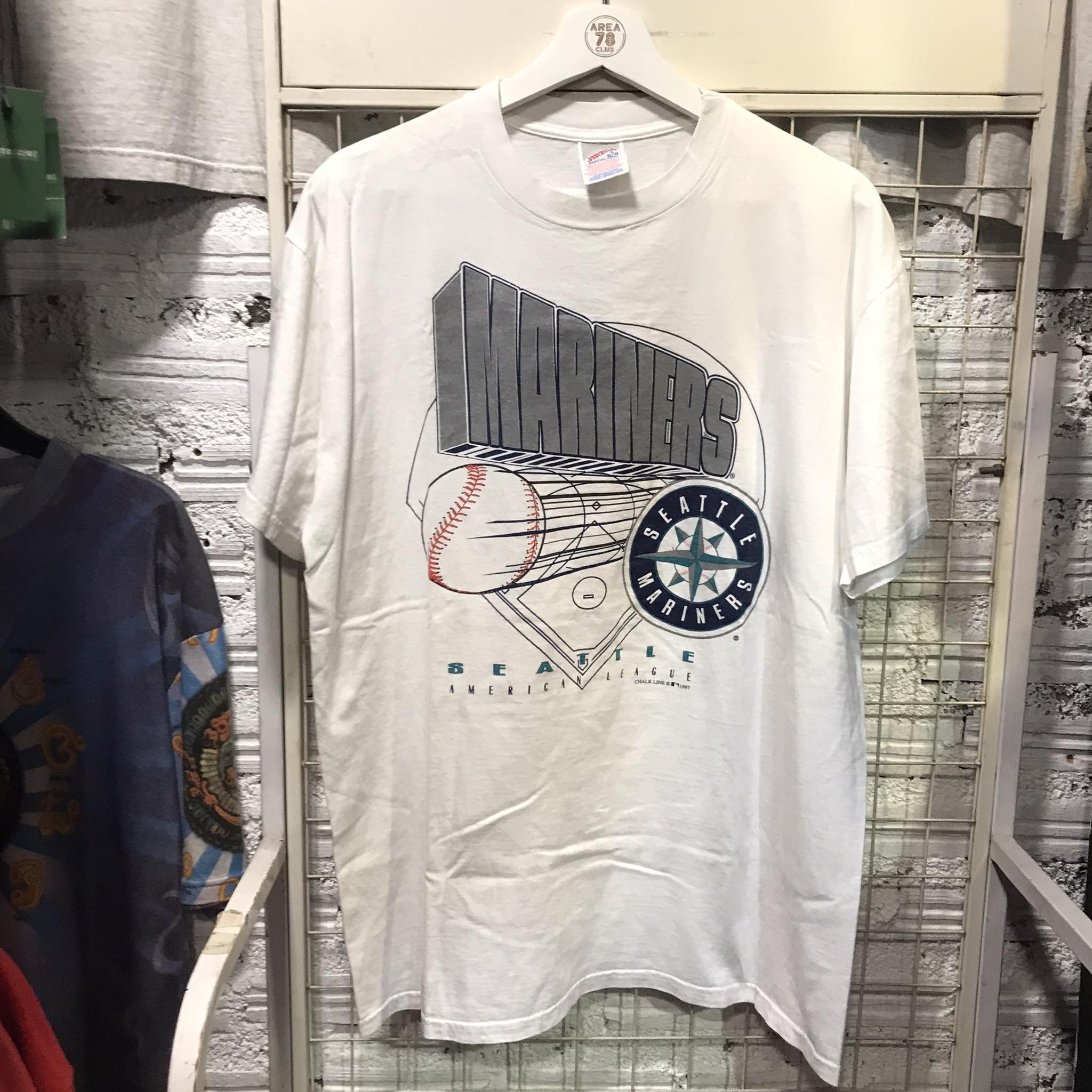 MLB Seattle Mariners American League MLB Tee 1997s Size US L / EU 52-54 / 3 - 1 Thumbnail