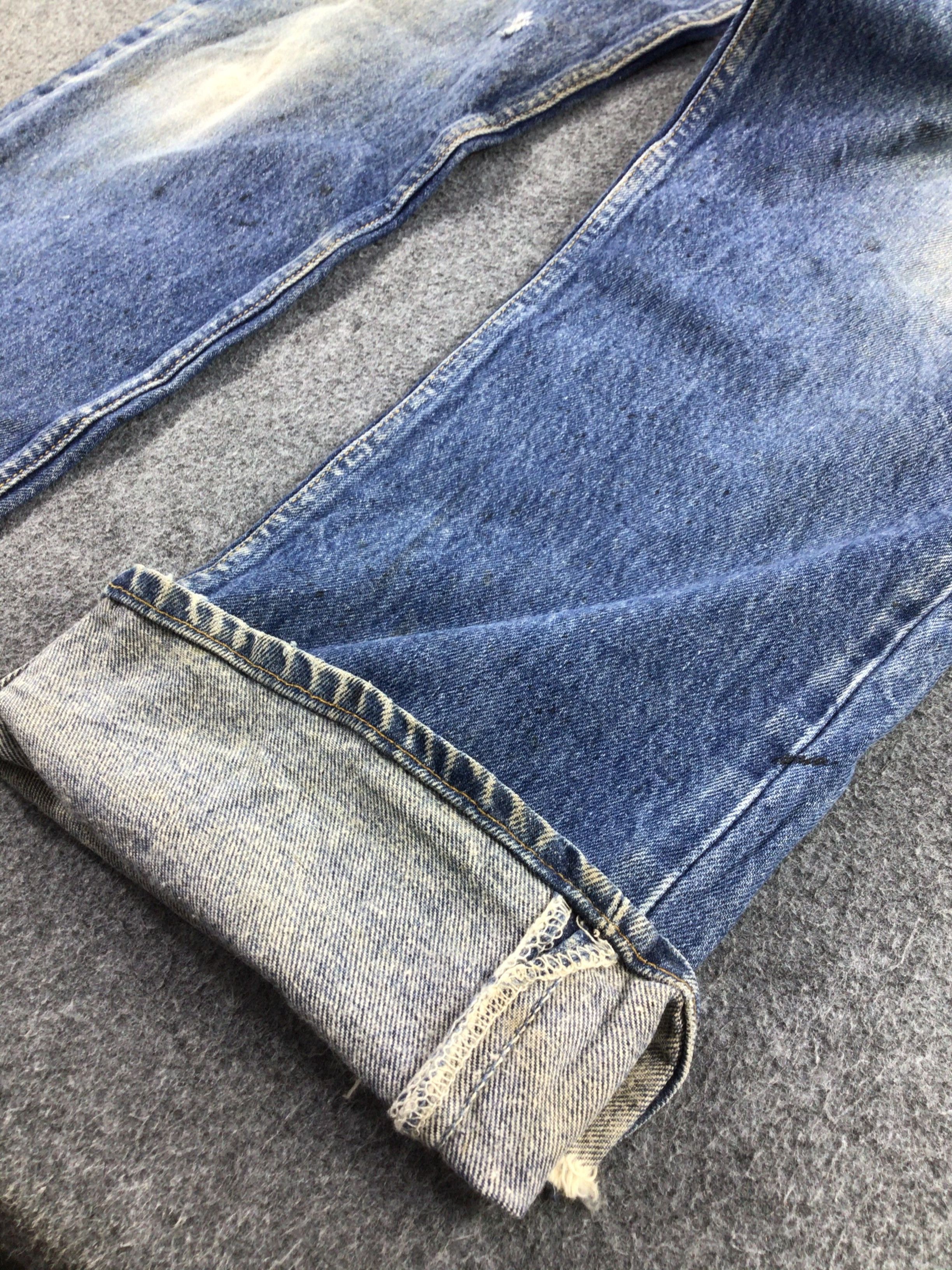 Levi's Vintage 90s Levis 501 Jeans Faded Blue Denim KJ160 Size US 34 / EU 50 - 7 Thumbnail