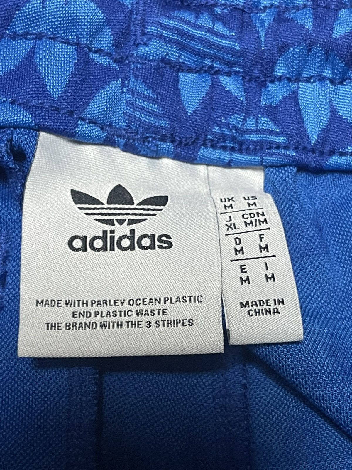 Adidas ADIDAS ORIGINALS ADICOLOR 70'S MONOGRAM TRACKPANTS SIZE M Size US 32 / EU 48 - 14 Thumbnail