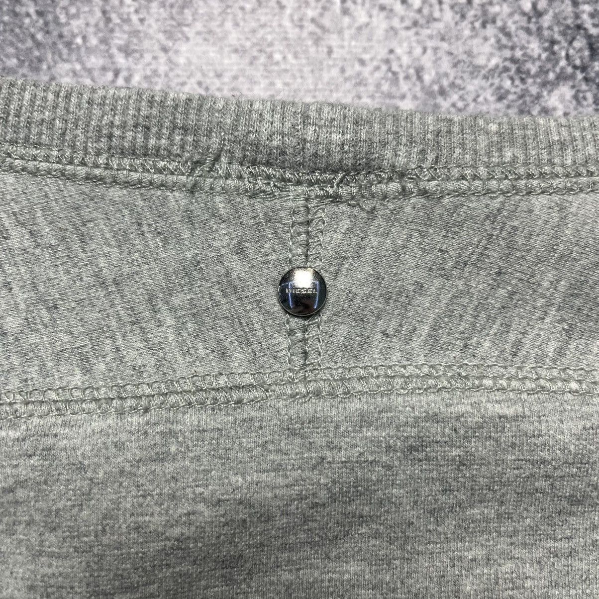 Diesel Vintage Diesel Big Central Logo Gray Sweatshirt Streetwear Size XL / US 12-14 / IT 48-50 - 13 Thumbnail