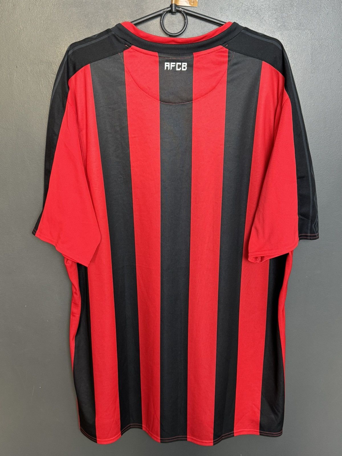 Umbro New XXXL Bournemouth 17/18 Home Football Jersey Size US XXL / EU 58 / 5 - 2 Thumbnail