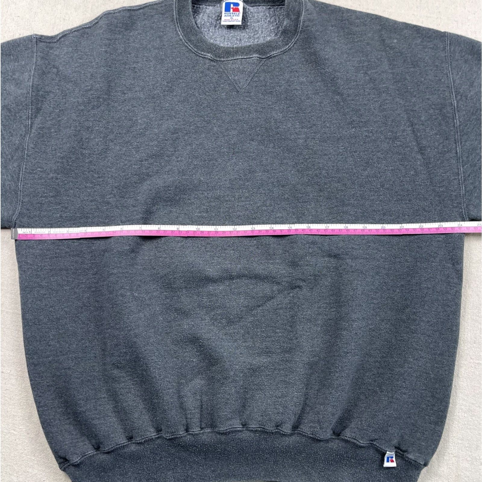 Russell Athletic VINTAGE Russell Athletic Sweatshirt XL Crewneck Mens USA Gray 90s Heavyweight Pullover Sports Crew Neck Shirt Size US XL / EU 56 / 4 - 4 Thumbnail