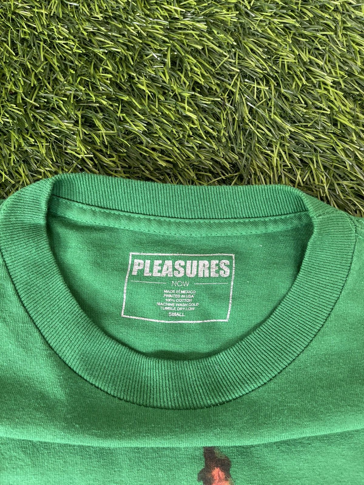 Pleasures Hype🔥PLEASURES🔥Graphic Long Sleeve Tee Size US S / EU 44-46 / 1 - 8 Thumbnail