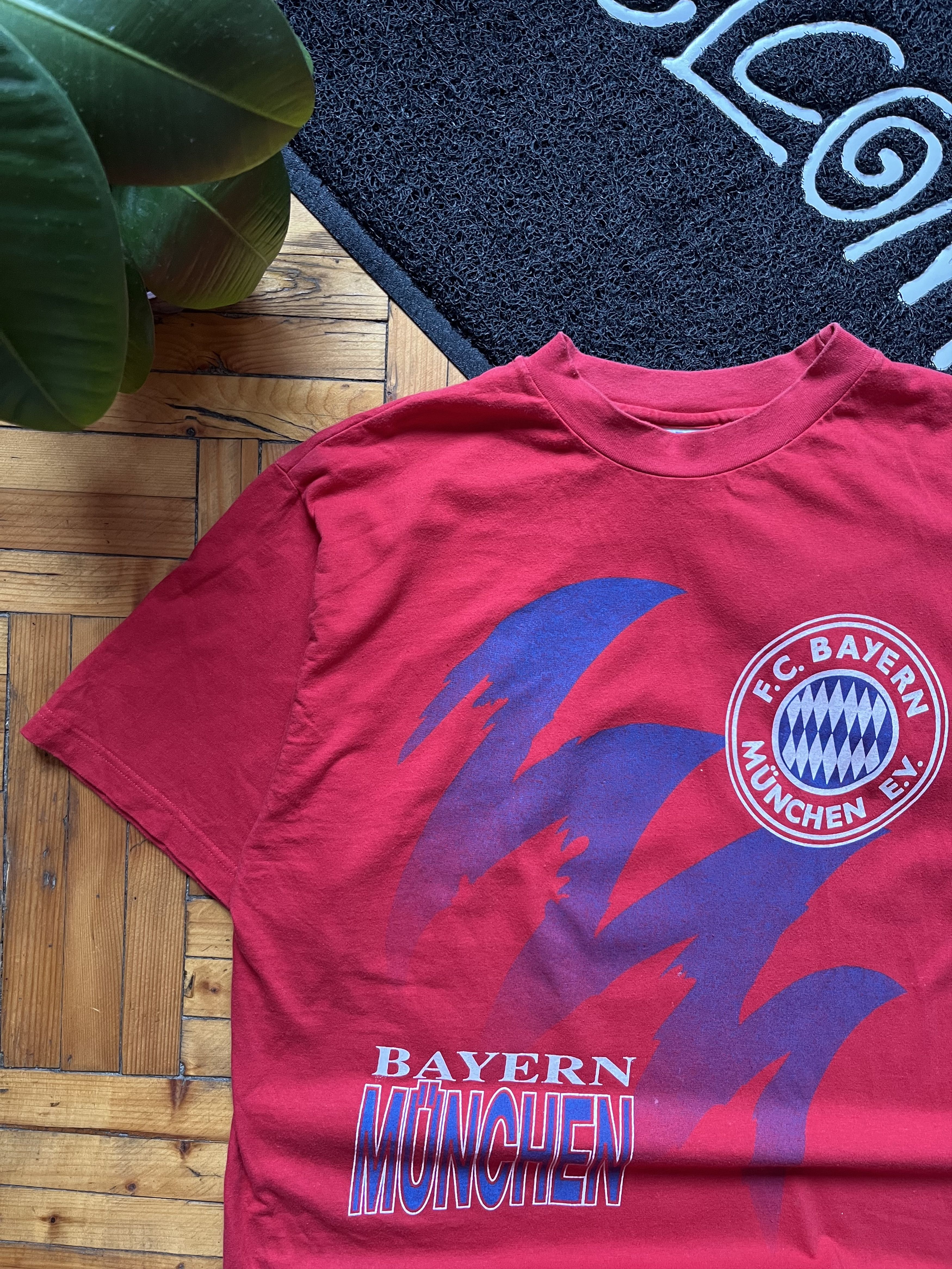Vintage FC Bayern Munchen 90's Universal Athletic Gray T-shirt Size US XL / EU 56 / 4 - 2 Thumbnail