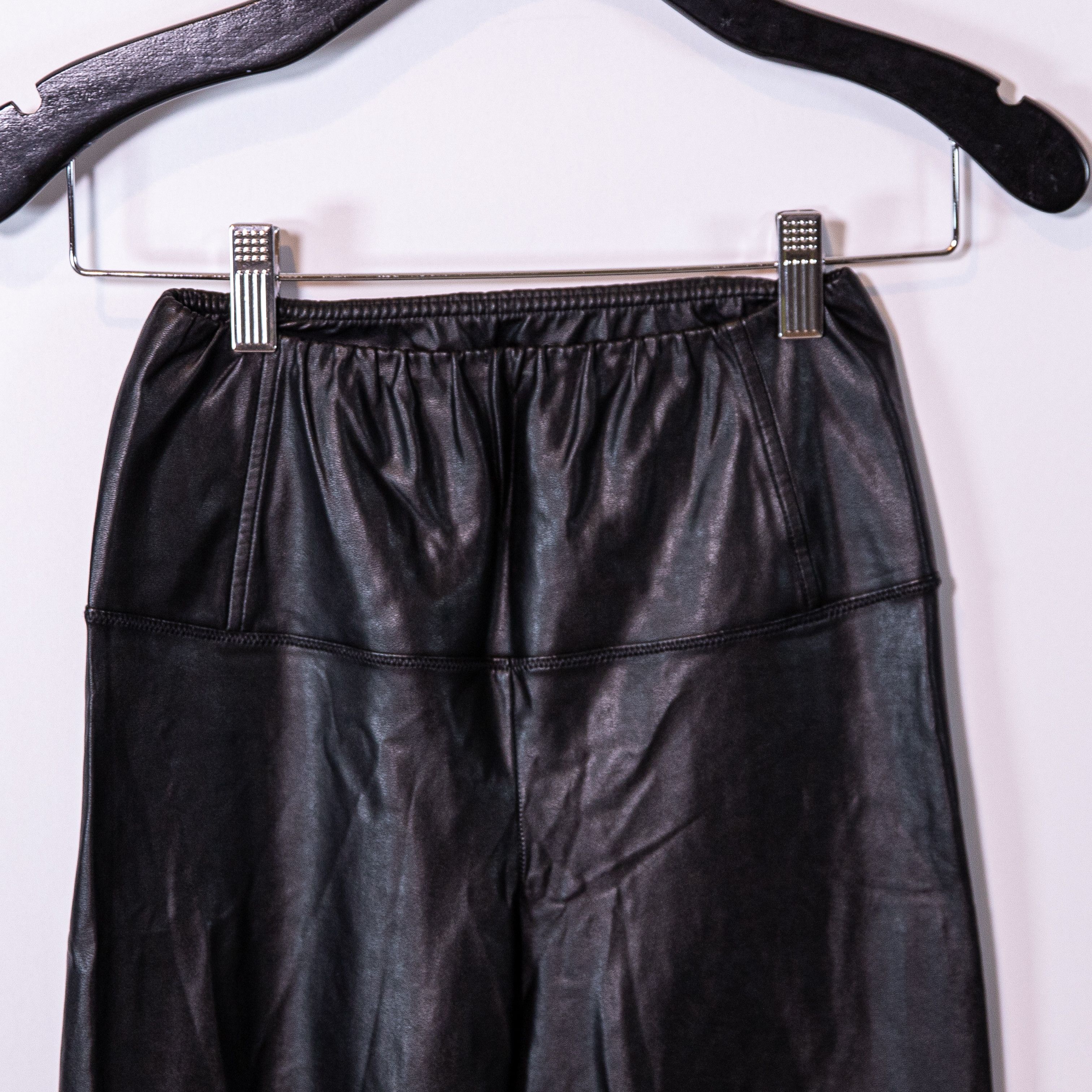 Aritzia Wilfred Free Aritzia Faux Vegan Leather Size 25" / US 0 / IT 36 - 2 Thumbnail