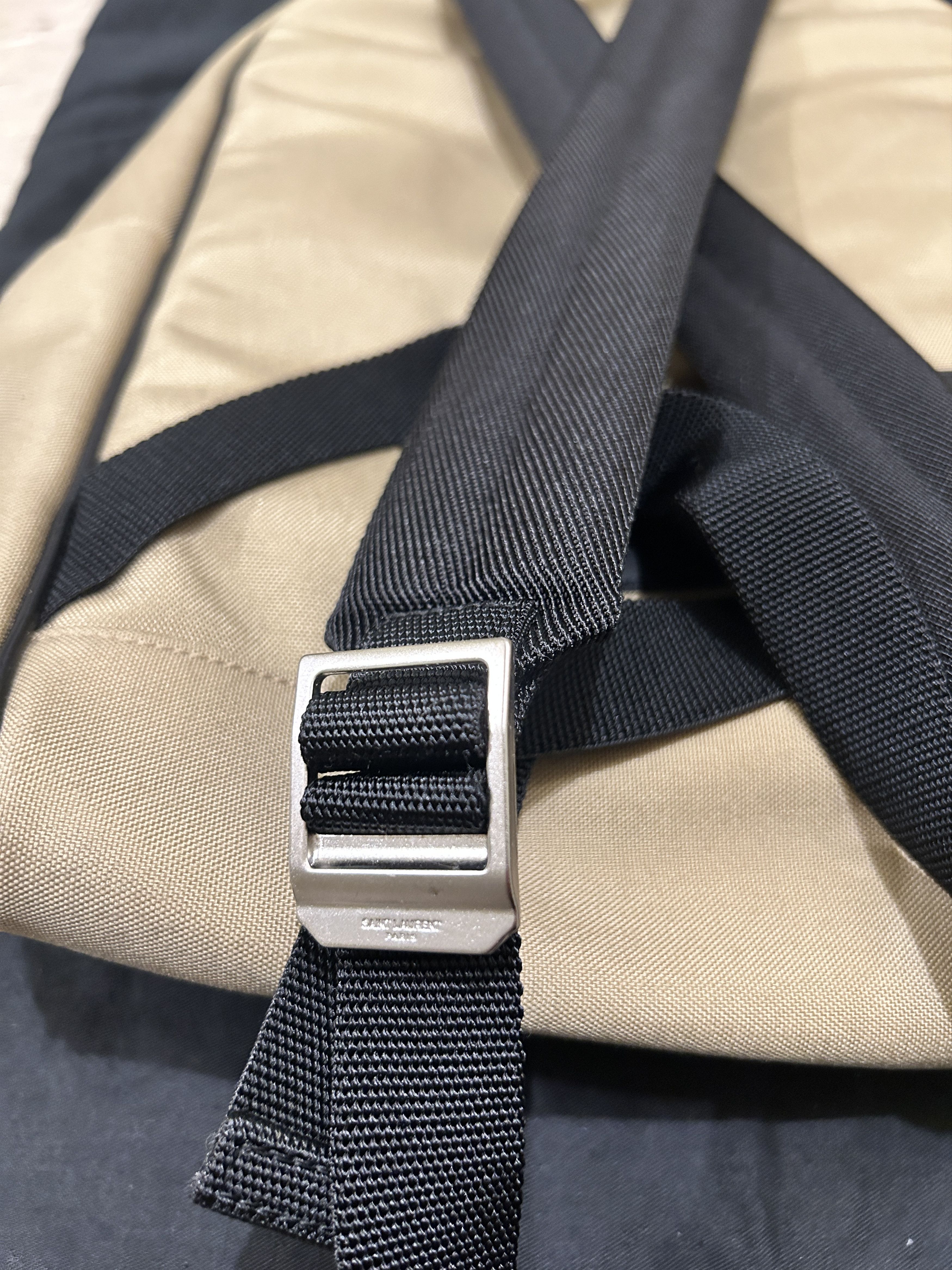 Yves Saint Laurent Saint laurent Paris small city backpack tan Size ONE SIZE - 6 Thumbnail