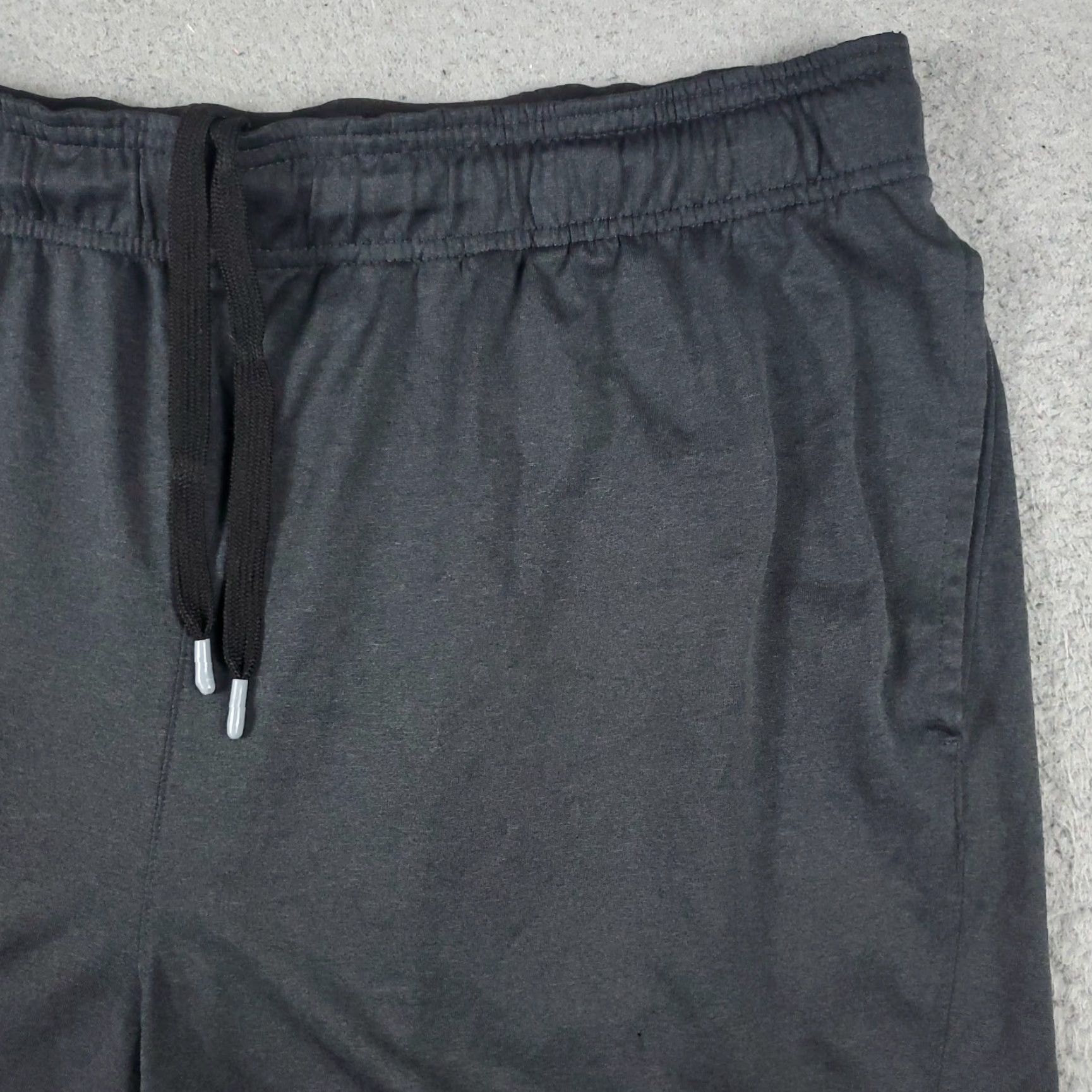 Reebok Reebok Shorts Men XL Gray Athletic Running Gym Elastic Pockets Logo Mens Size US 36 / EU 52 - 3 Thumbnail
