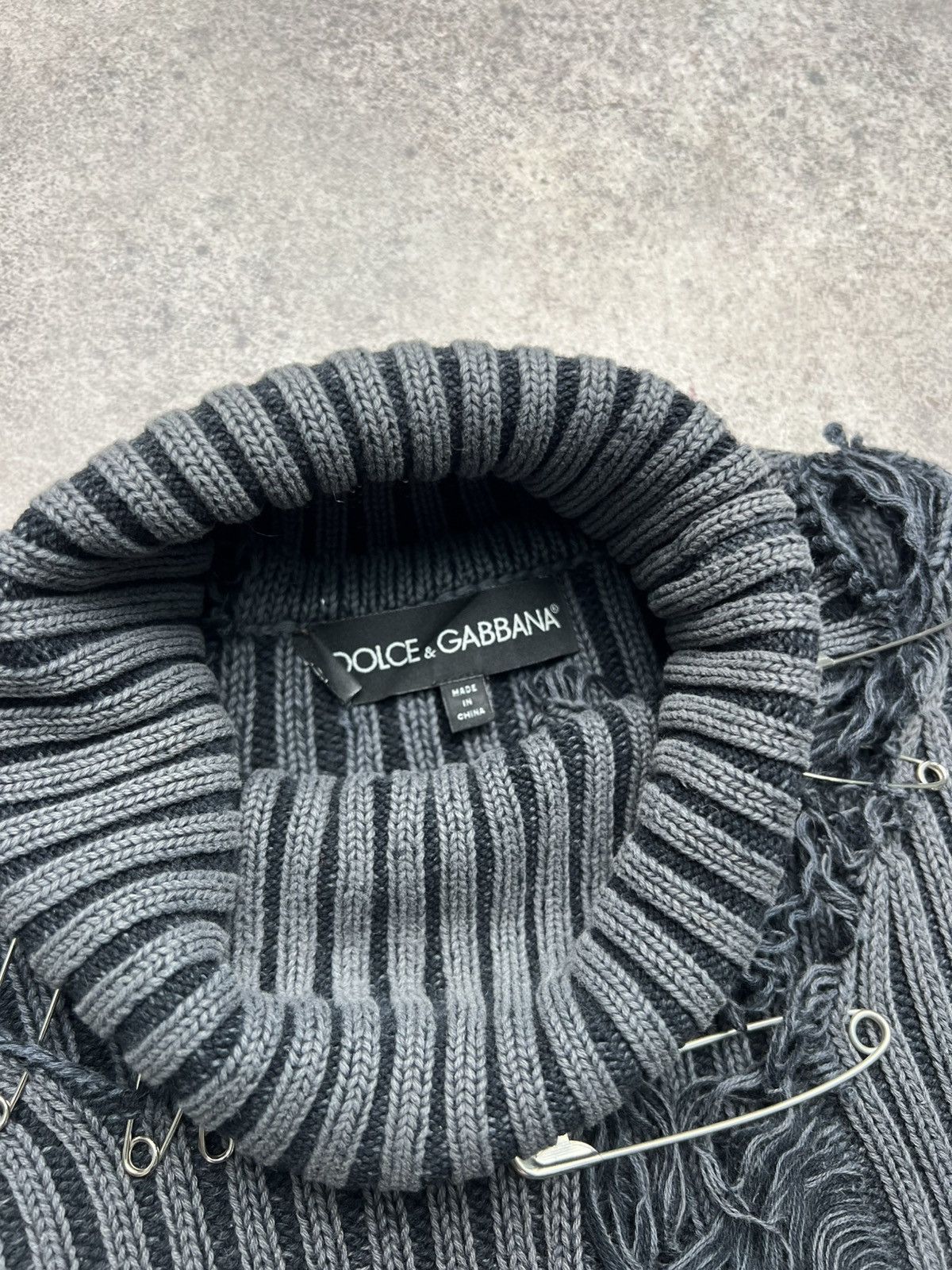 Dolce & Gabbana Dolce & Gabbana distressed chained knit sweater Size US L / EU 52-54 / 3 - 5 Thumbnail