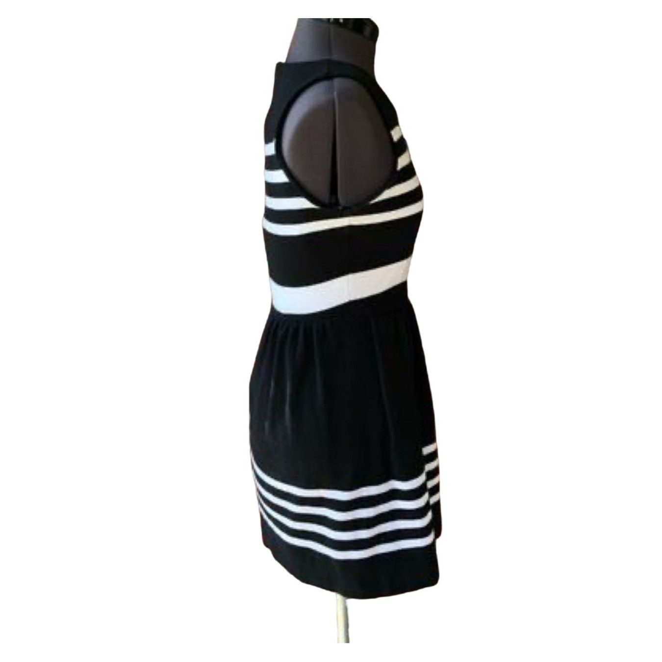 J.Crew J.Crew Fit & Flare Dress Knee-Length Stripe Crew-Neck Sleeve Size XXS / US 00 / IT 34 - 5 Thumbnail