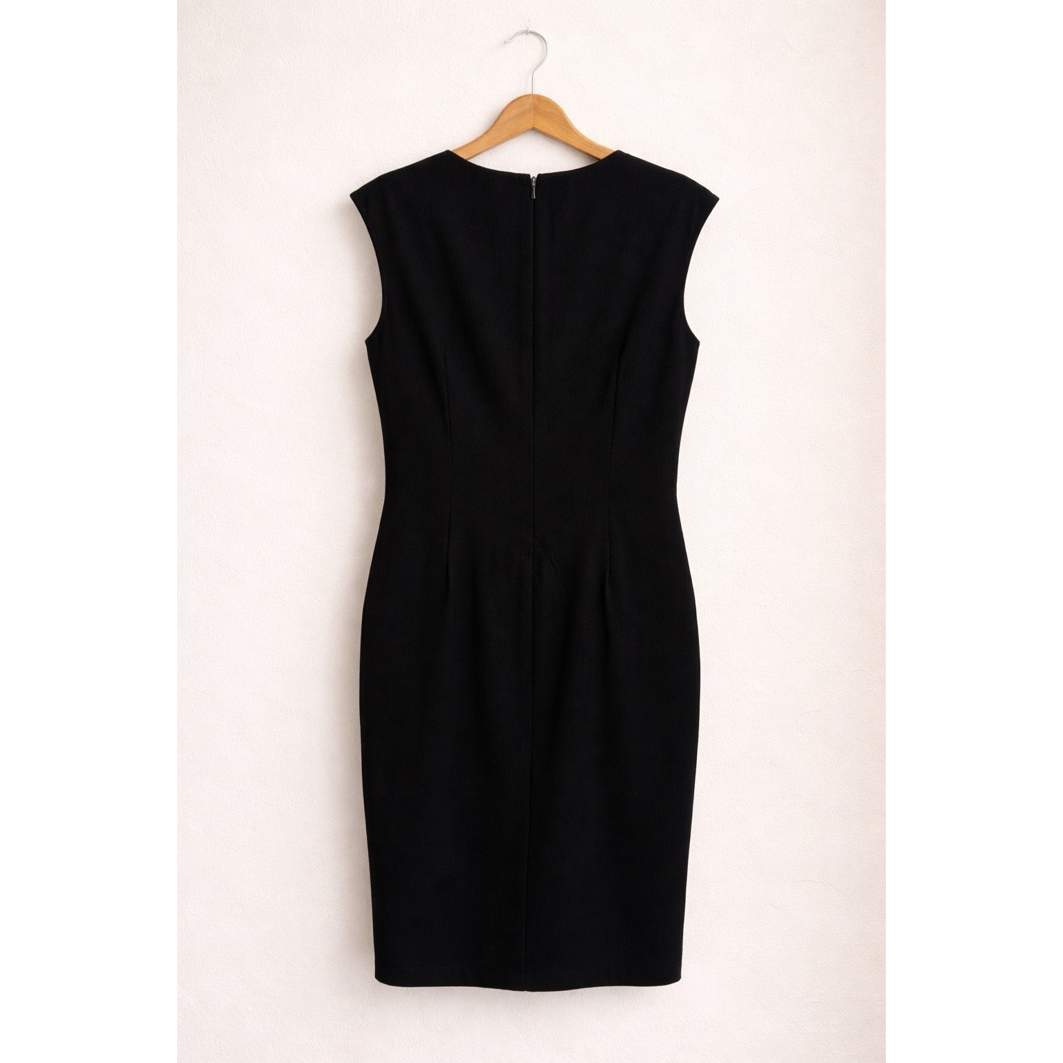 Calvin Klein Calvin Klein Black Sheath Dress Size 12 Sleeveless V-Neck Contrast Panel Size XL / US 12-14 / IT 48-50 - 2 Thumbnail