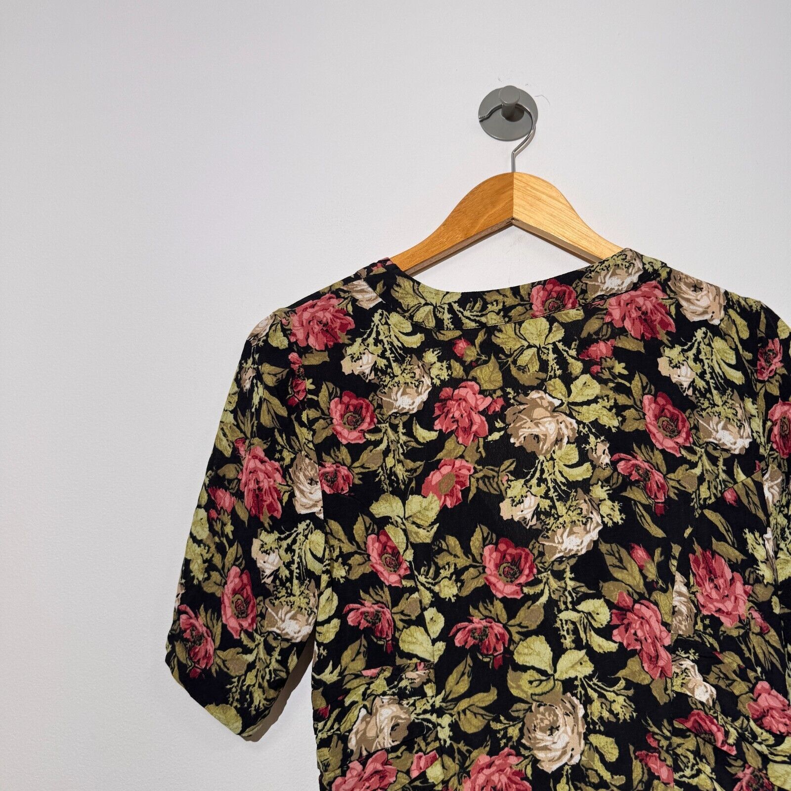 Ganni × Vintage Ganni Green Black Viscose Dress Size S Floral Pattern 90s Size S / US 4 / IT 40 - 18 Thumbnail