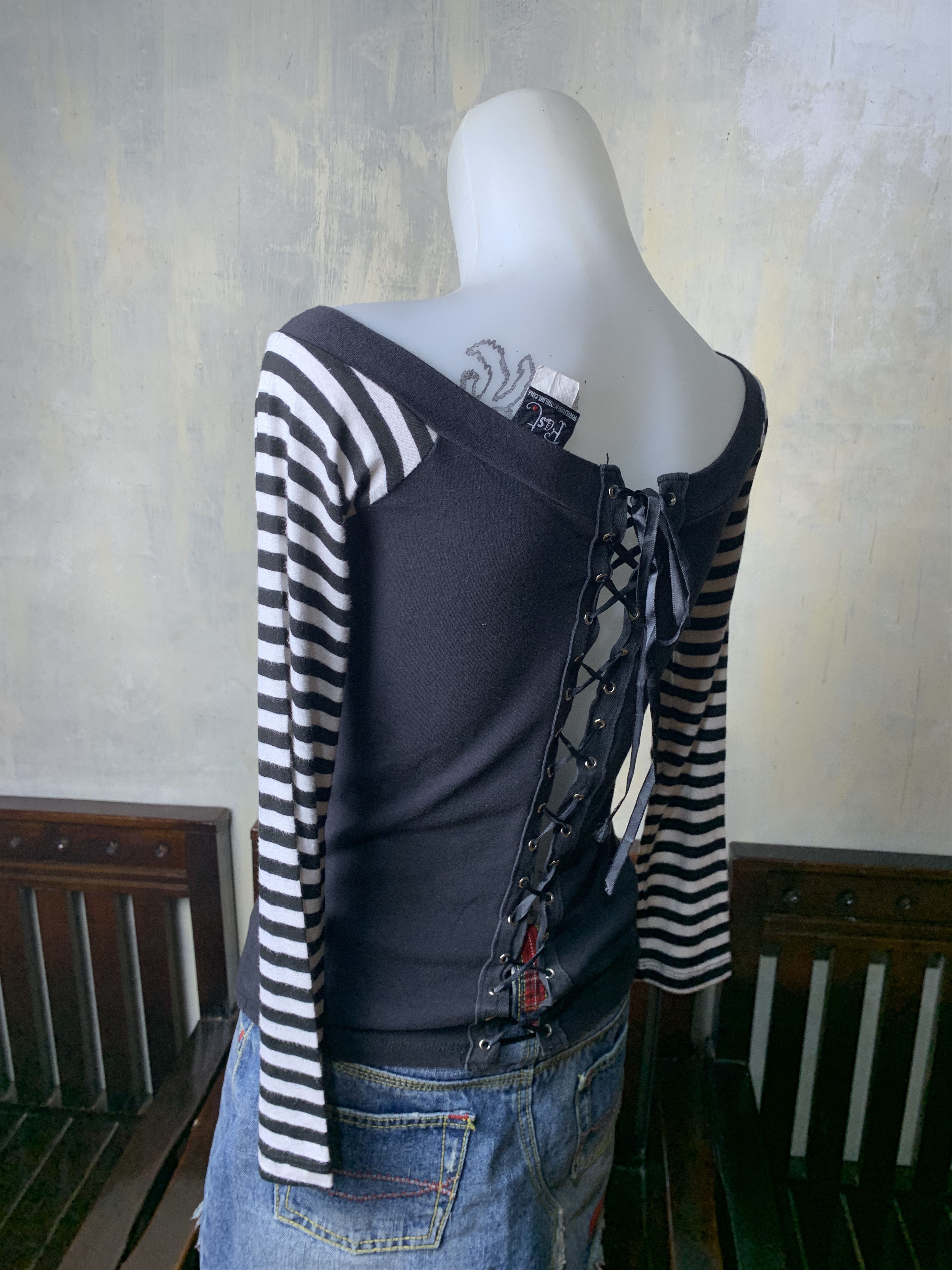 Japanese Brand Too Fast USA Grabbing Lace Top (S) Size S / US 4 / IT 40 - 3 Thumbnail