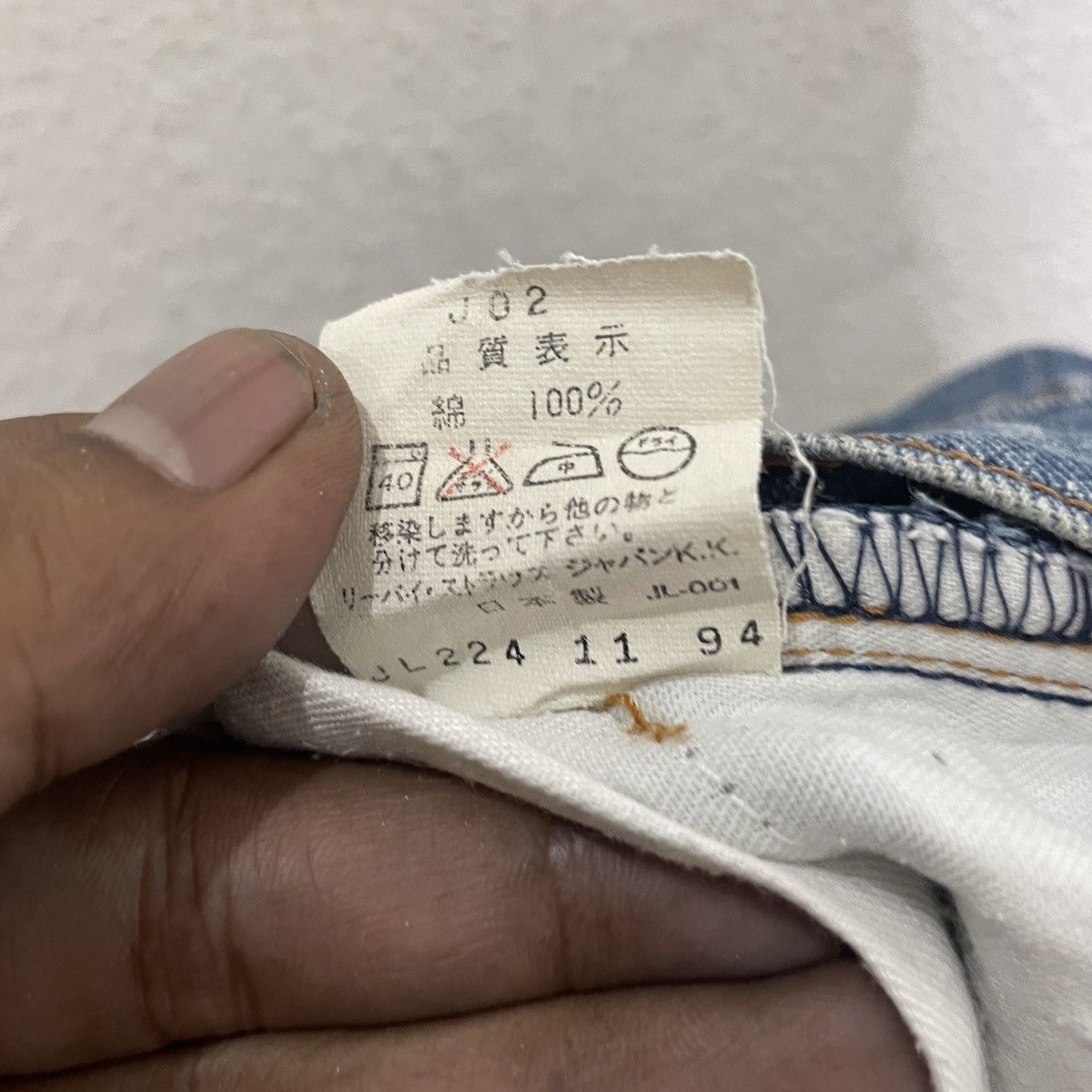 Levi's Vintage Levis W511-0217 Distressed Denim Size 26" / US 2 / IT 38 - 6 Thumbnail