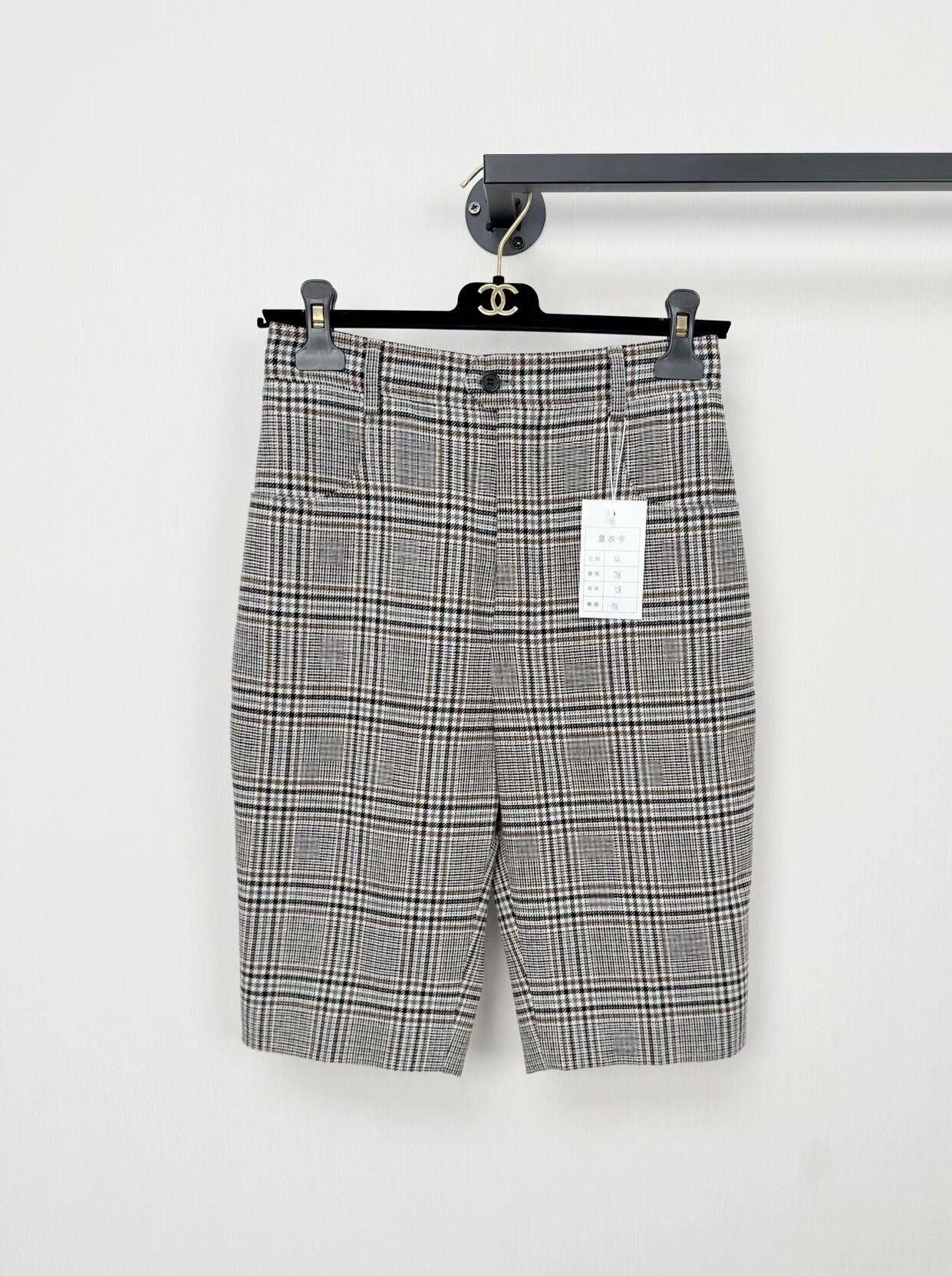 Saint Laurent Paris Saint Laurent SLP wool shorts Size US 36 / EU 52 - 1 Thumbnail