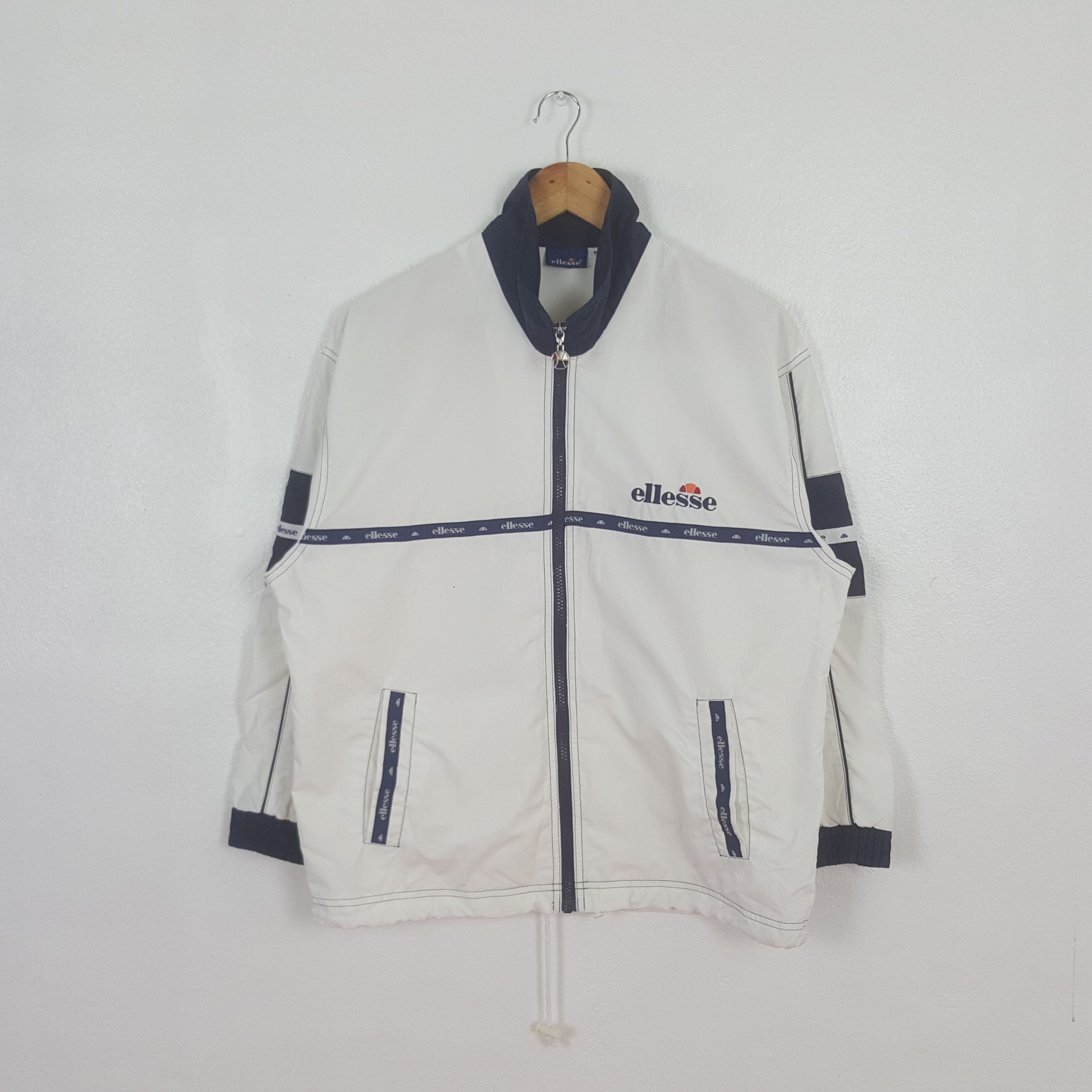 Ellesse Vintage Ellesse Windbreaker Jacket C314N9 Size US M / EU 48-50 / 2 - 1 Thumbnail