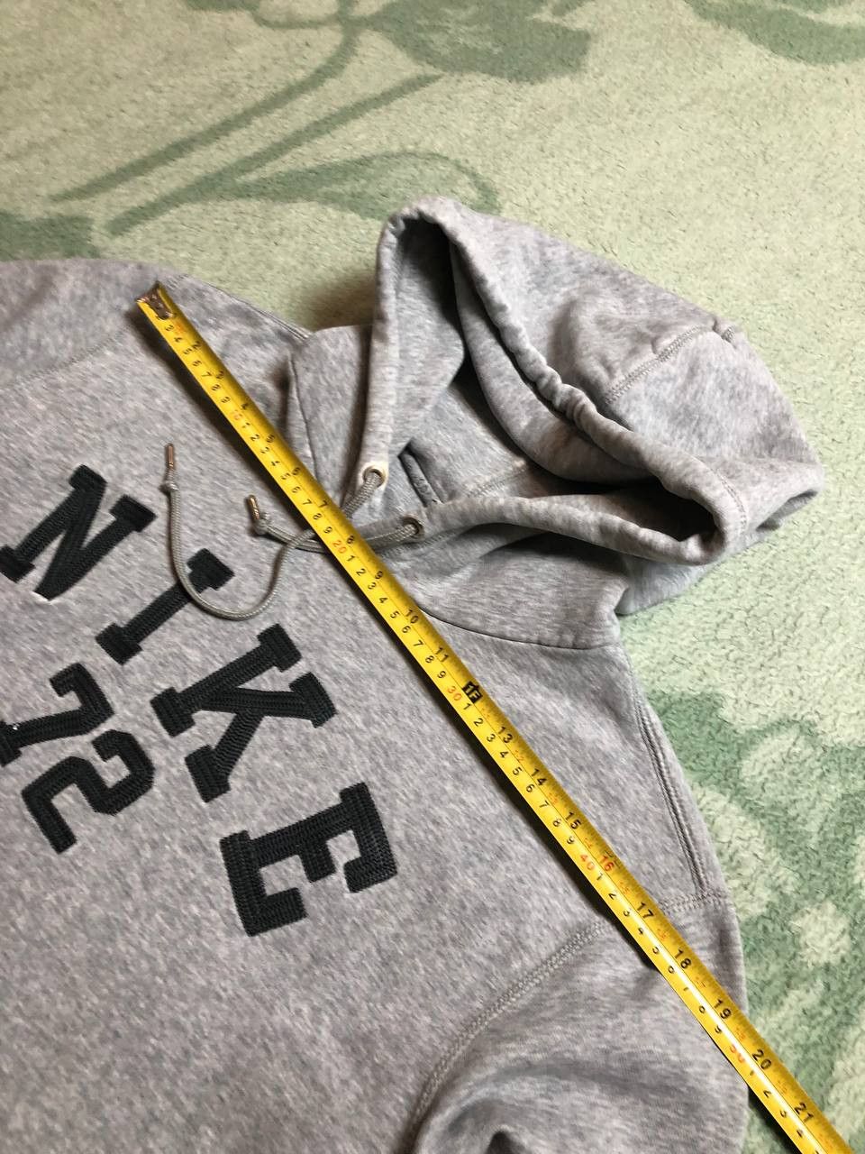 Nike Vintage Nike Big Y2K Logo Streetwear Hoodie Size L Size US L / EU 52-54 / 3 - 12 Thumbnail