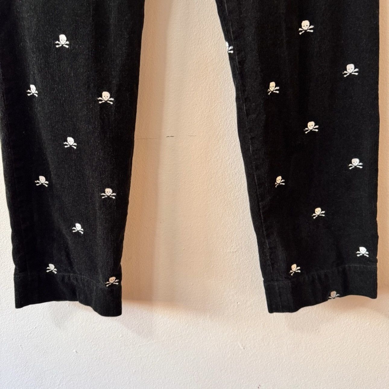 Ralph Lauren Vintage Ralph Lauren Skull&Crossbone Corduroy Trouser, Black Size US 30 / EU 46 - 6 Thumbnail